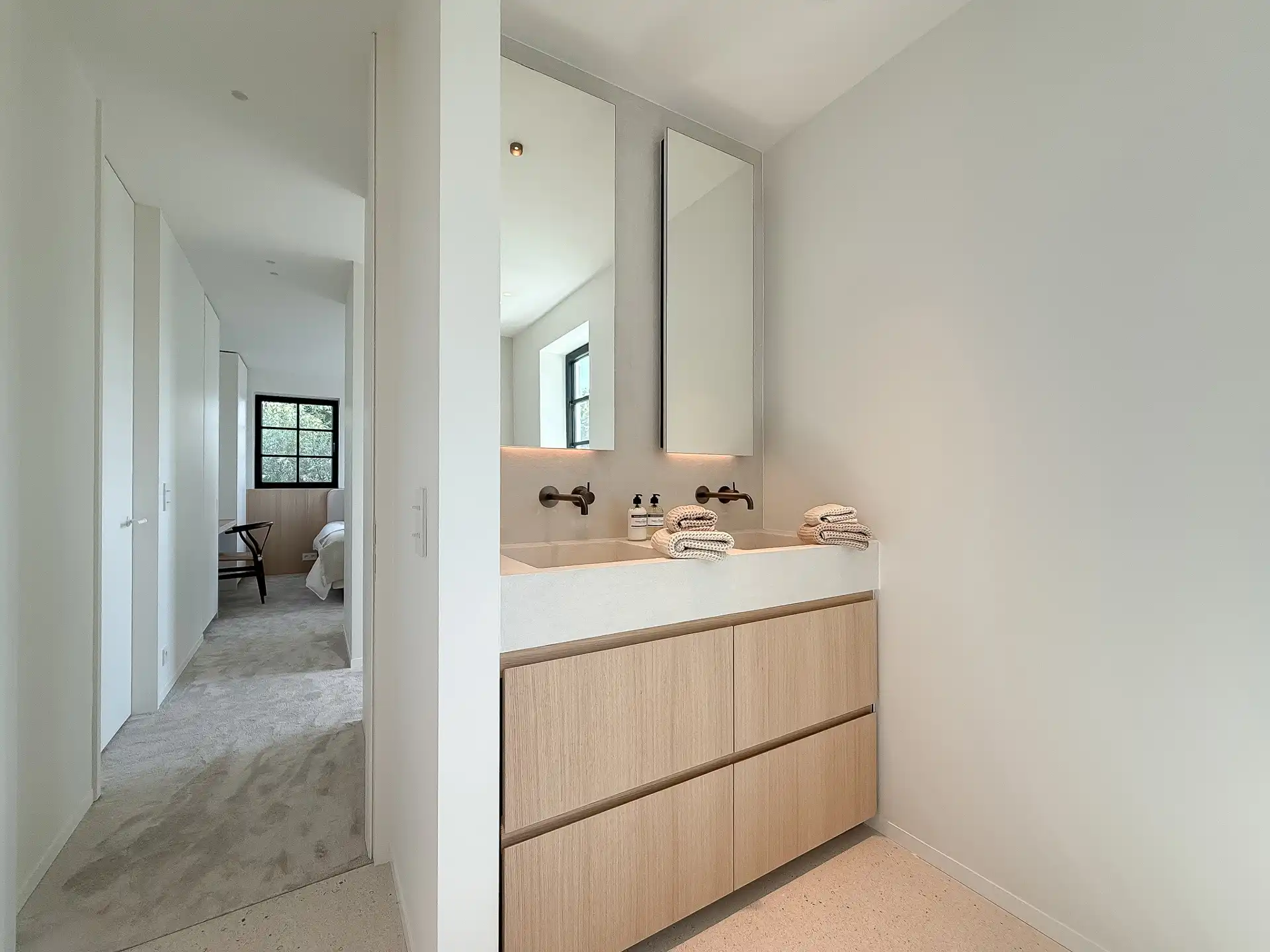 Instapklare NIEUWBOUWVILLA aan de rand van het Zoute... foto 21