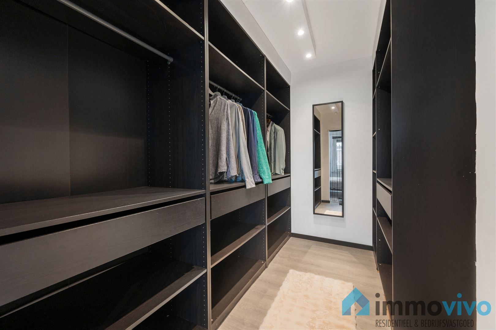 Gezellig appartement met 2 slaapkamers en dressing foto 12