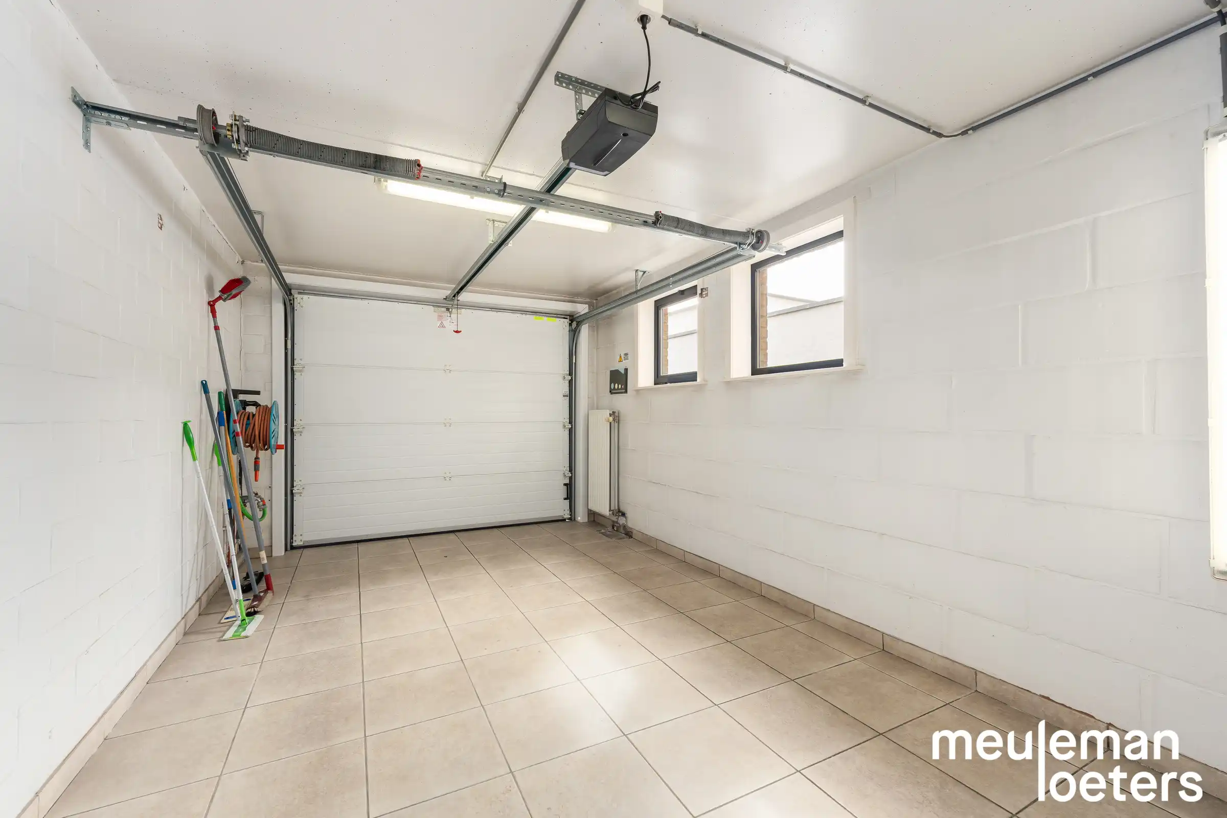 Lichtrijk duplex appartement met ruime inpandige garage en ruim terras  foto 17
