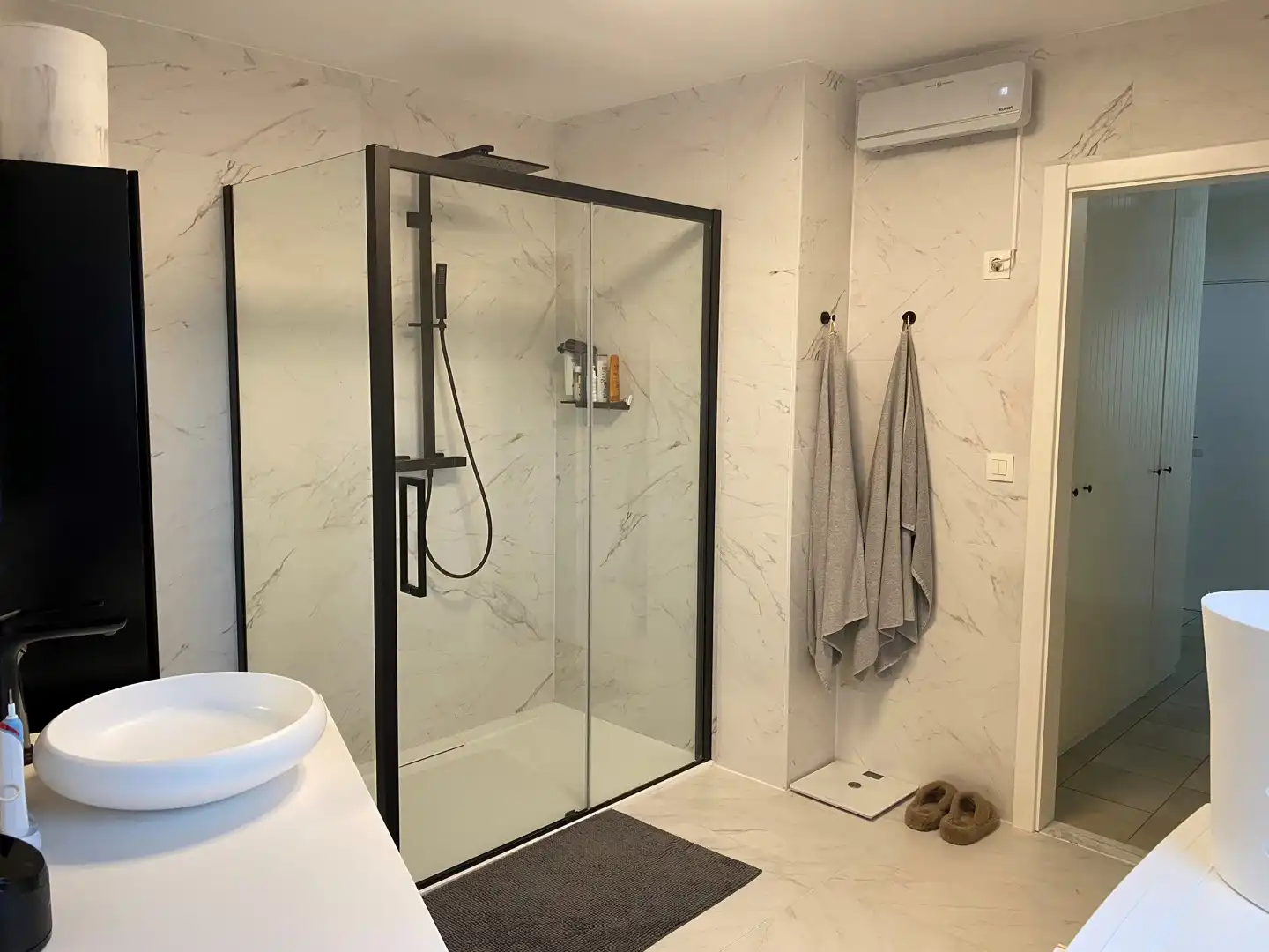 Prachtig appartement in het hart van het centrum - volledig gerenoveerd! foto 8