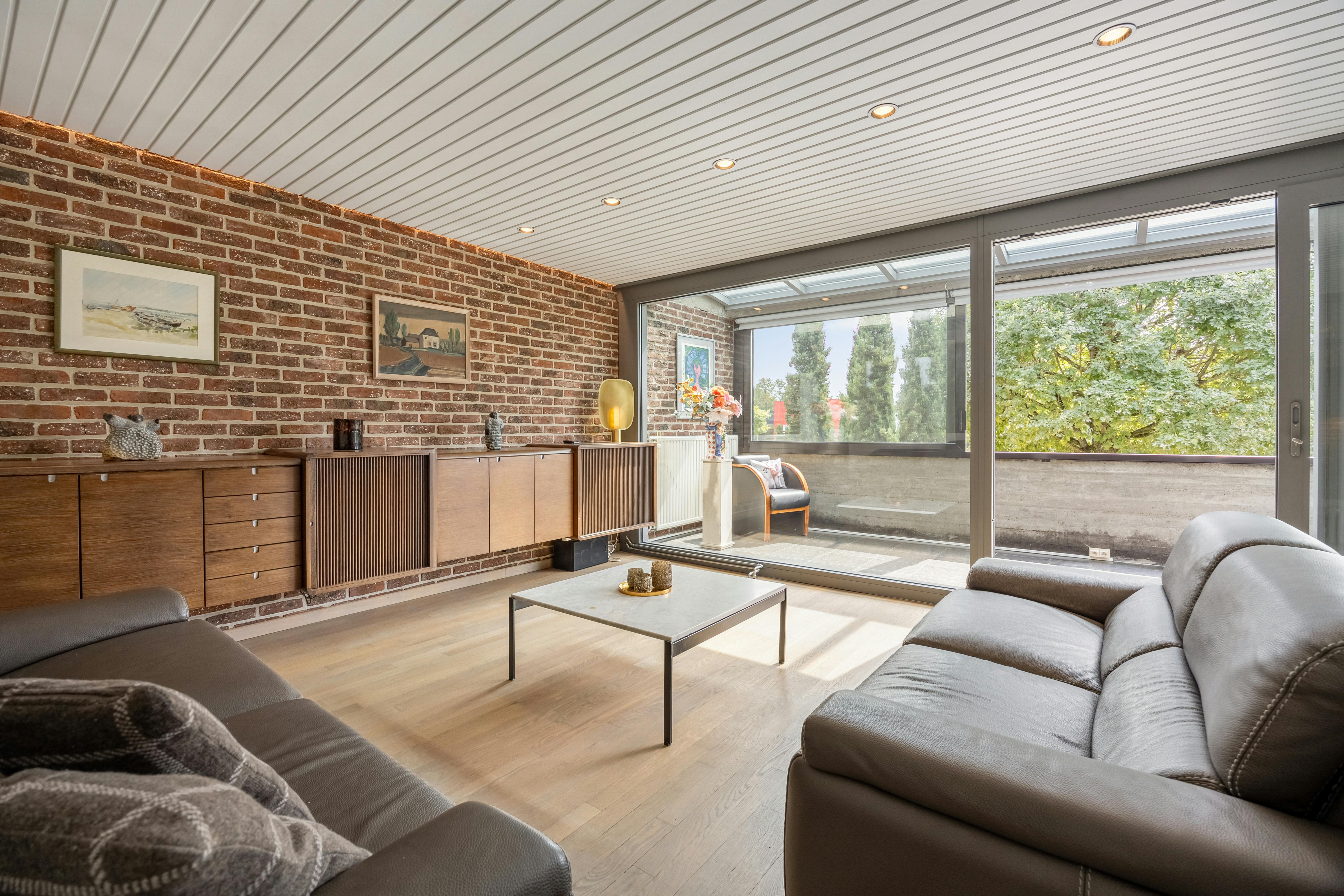 Uitzonderlijke villa met praktijk op toplocatie in Hasselt foto 19