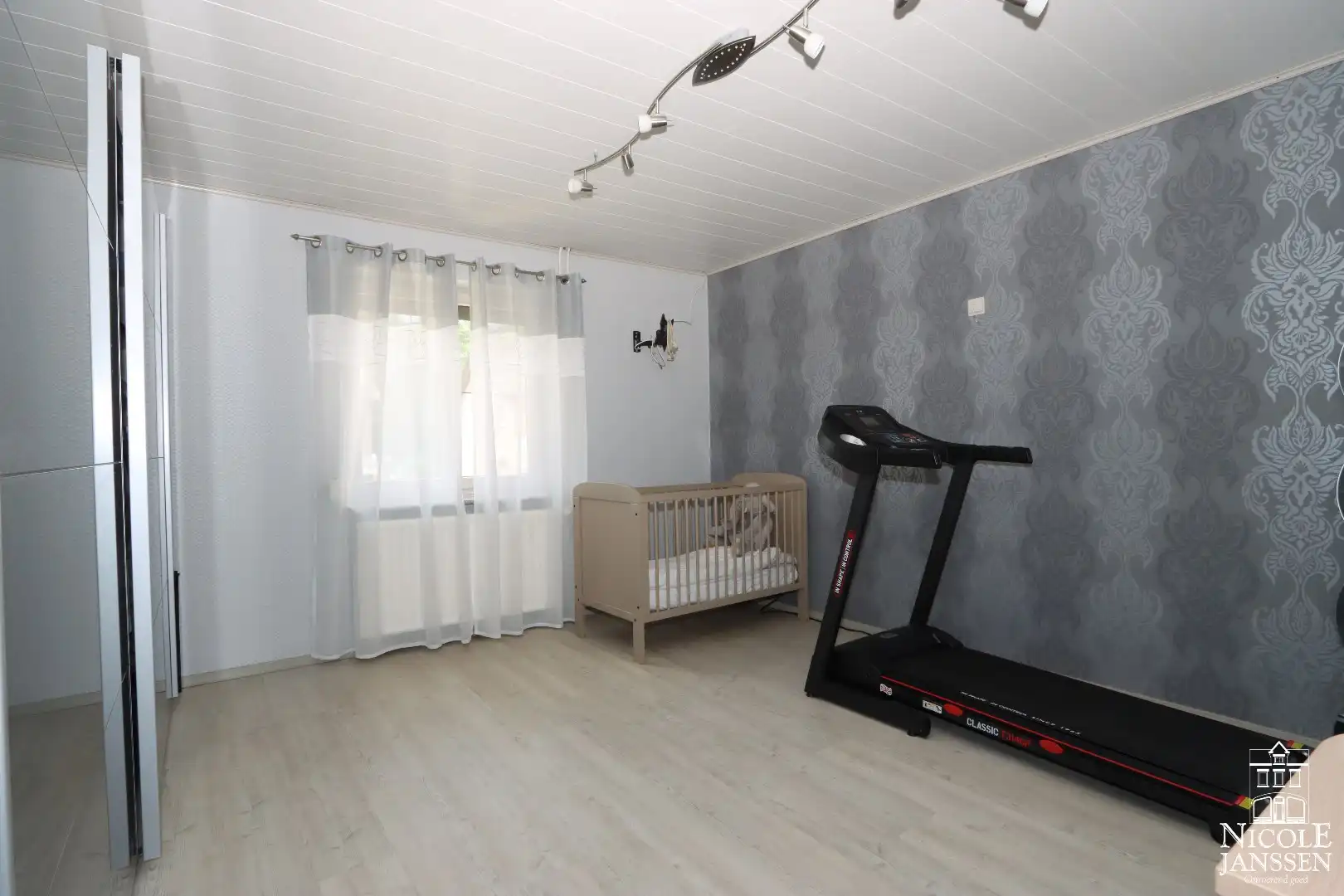 Energiezuinige instapklare woning met garage en tuin foto 15