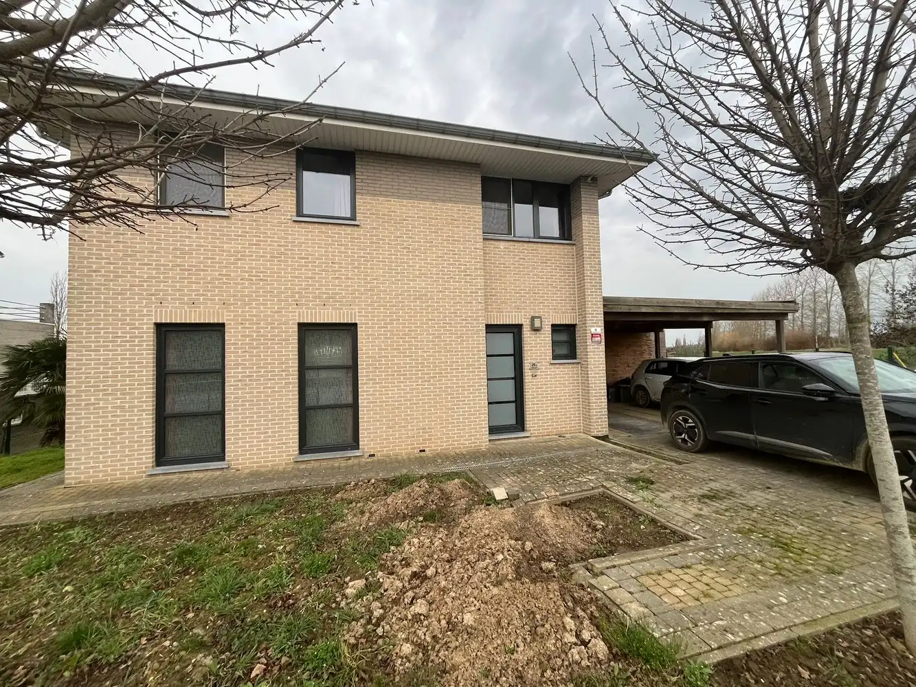 Mooie, energiezuinige gezinswoning foto 2