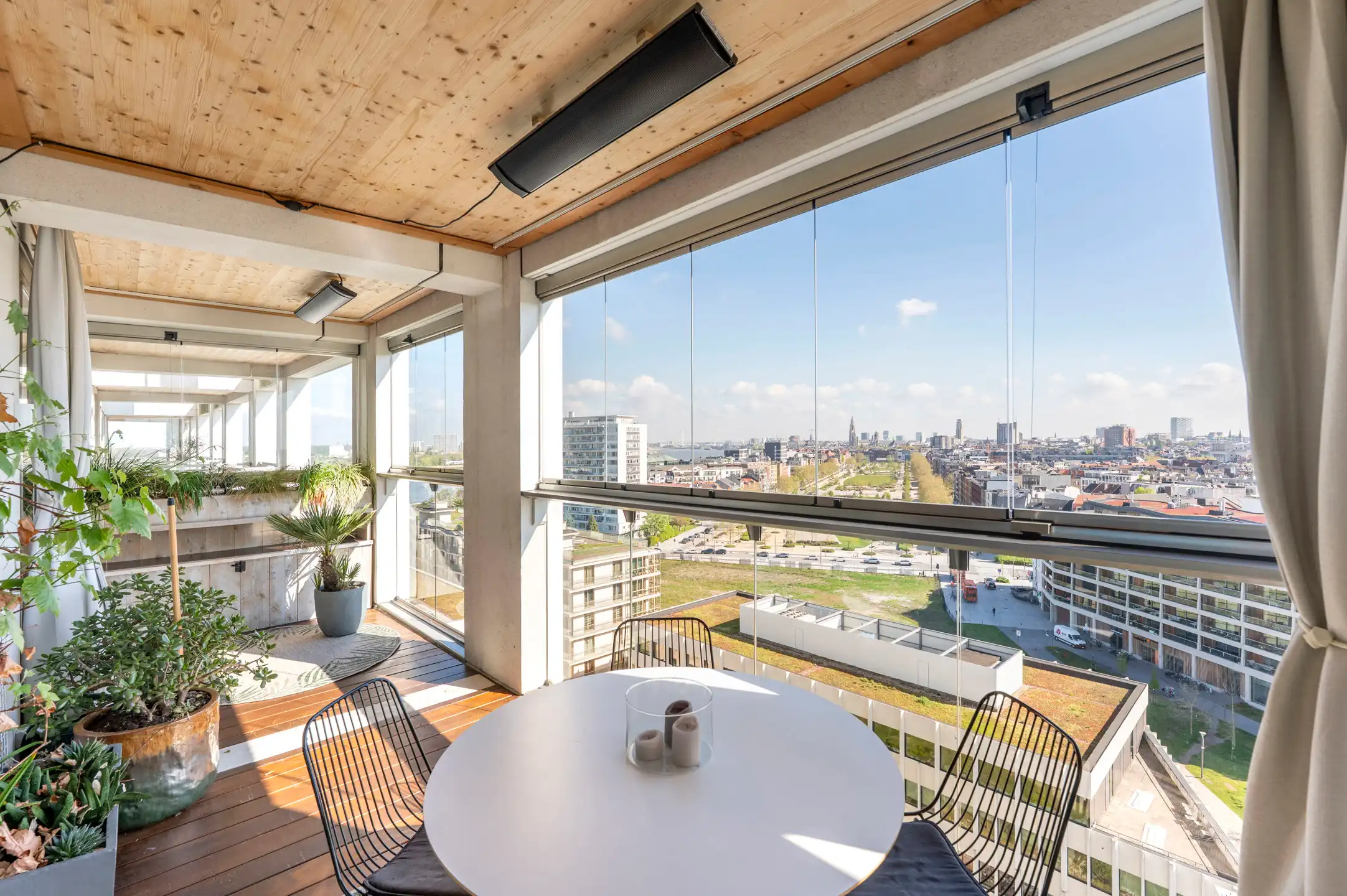 ANTWERPEN - Prachtig 2- slk appartement met panoramisch zicht foto 15