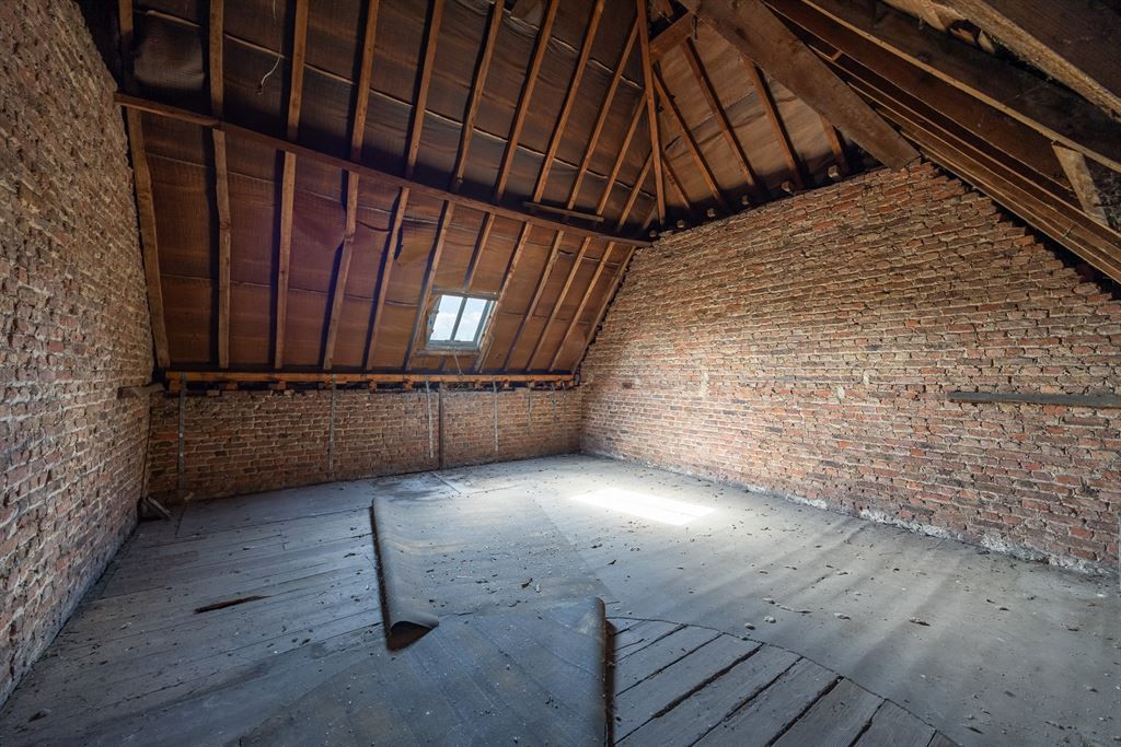 Unieke herenwoning met veel potentieel foto 20