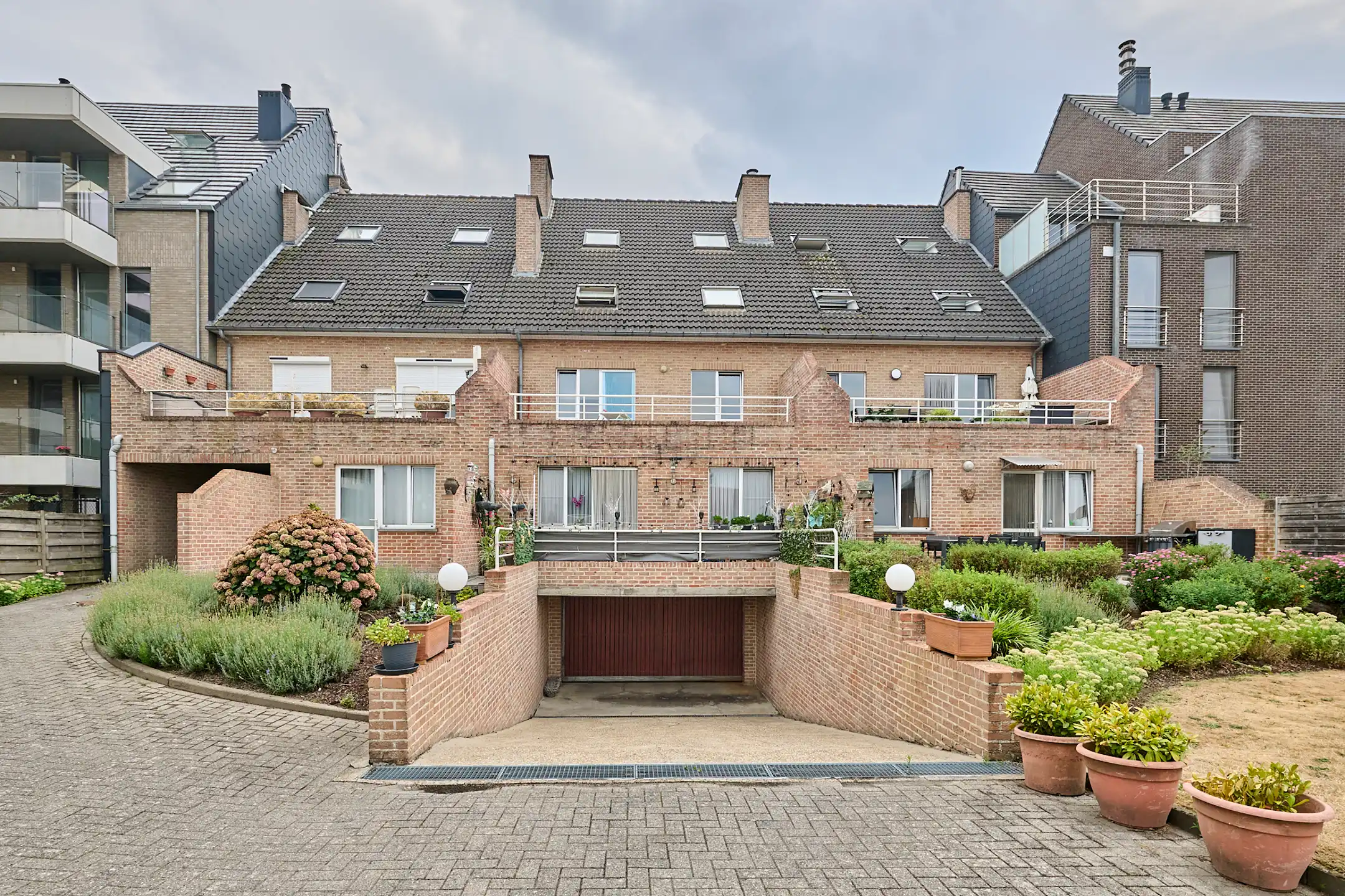 Ruime duplex met 3 slaapkamers en ondergronde staanplaats foto 13