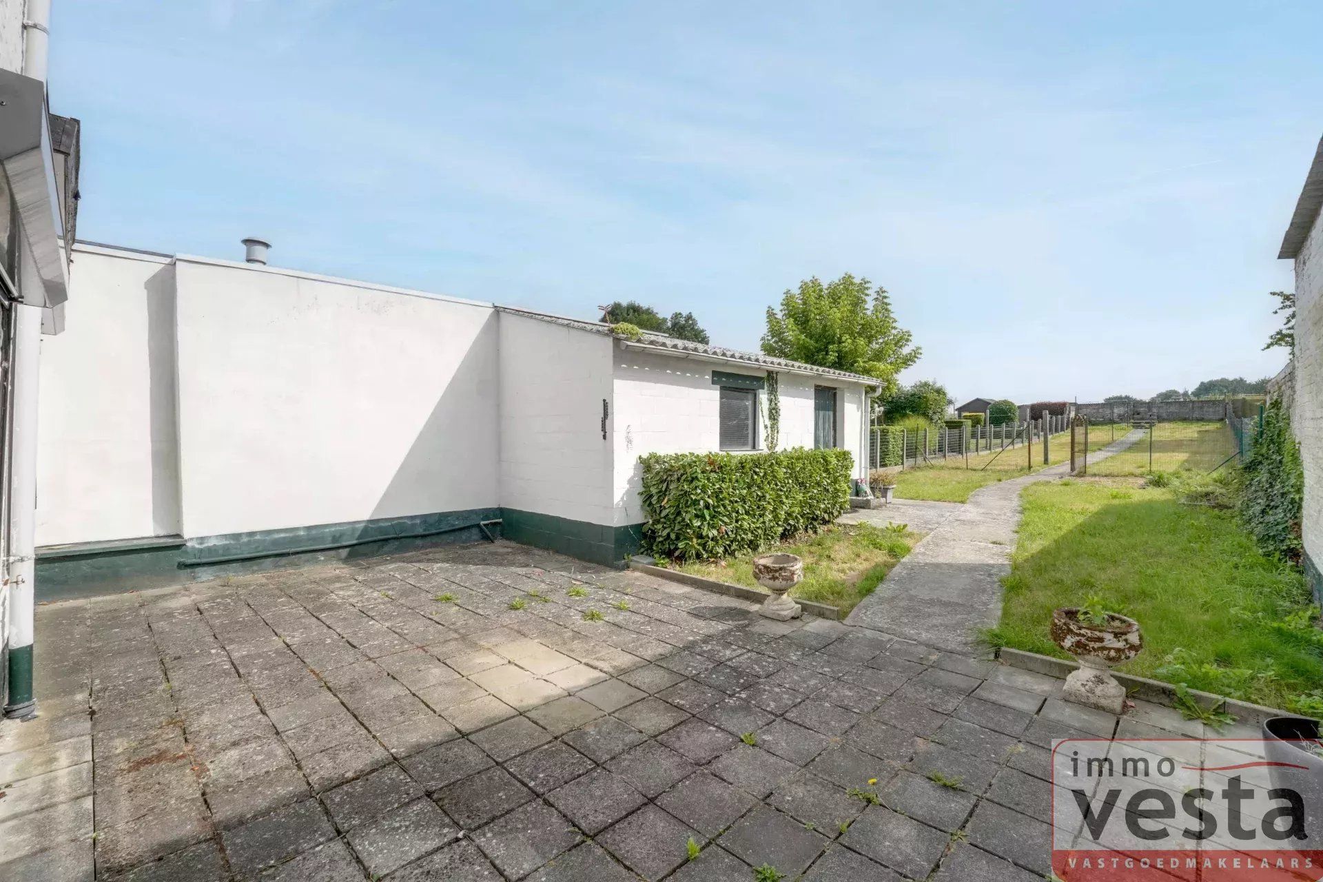 Landelijk gelegen, te renoveren woning foto 22