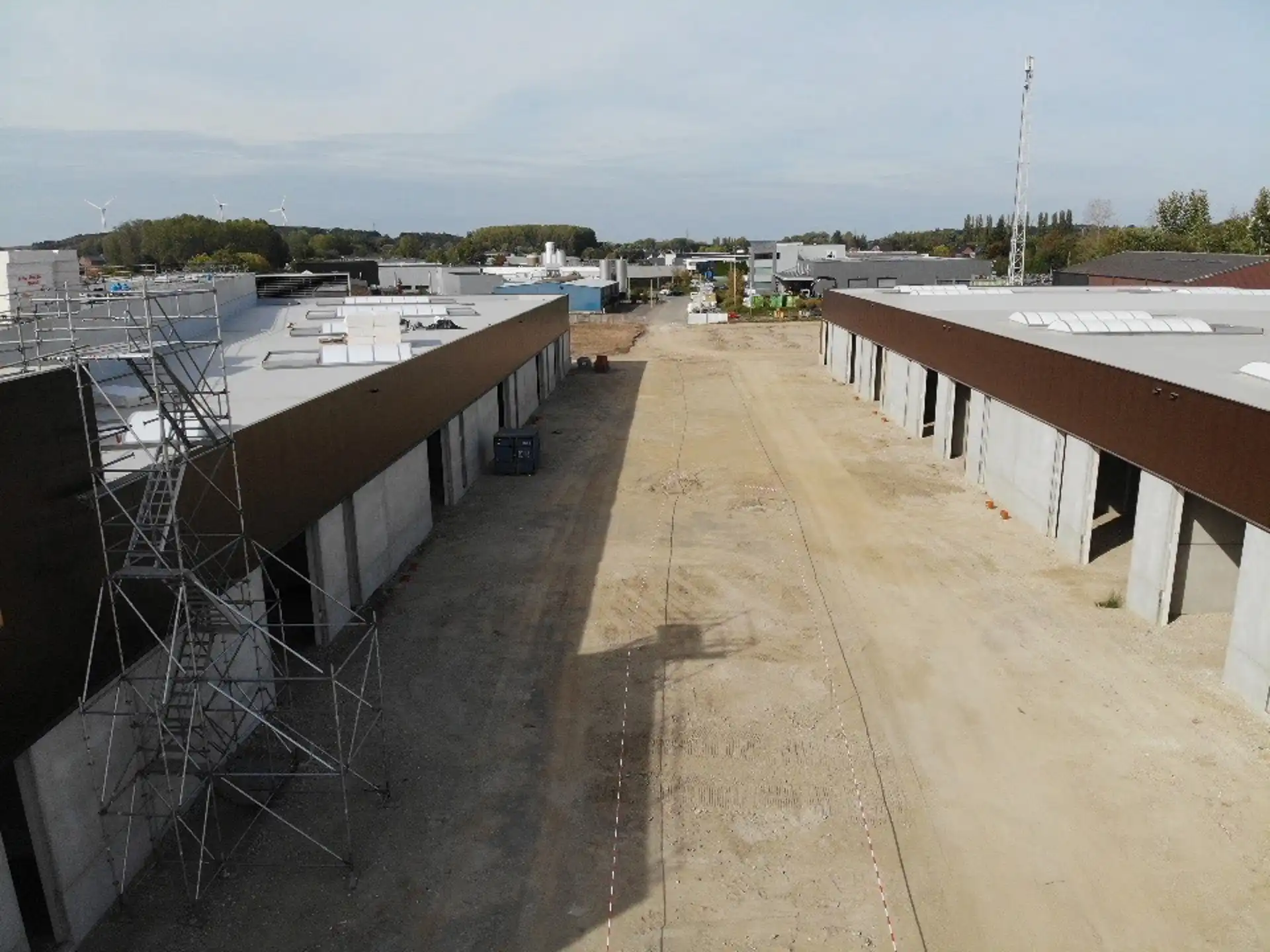 KMO-UNIT van 288M² - STADSBEEMD IN HALEN foto 3