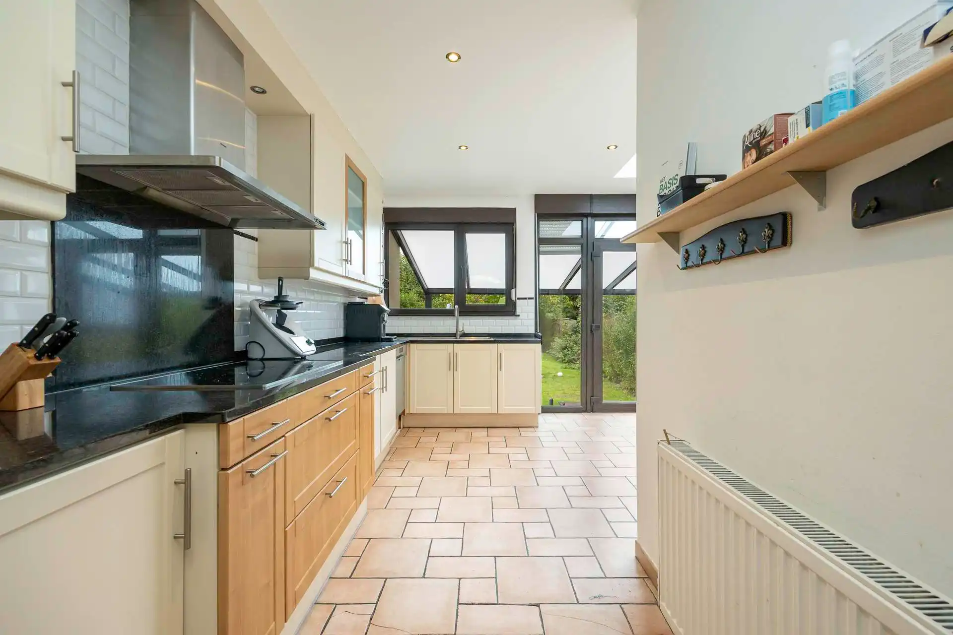 Ruime gezinswoning met potentieel nabij centrum Mortsel foto 7