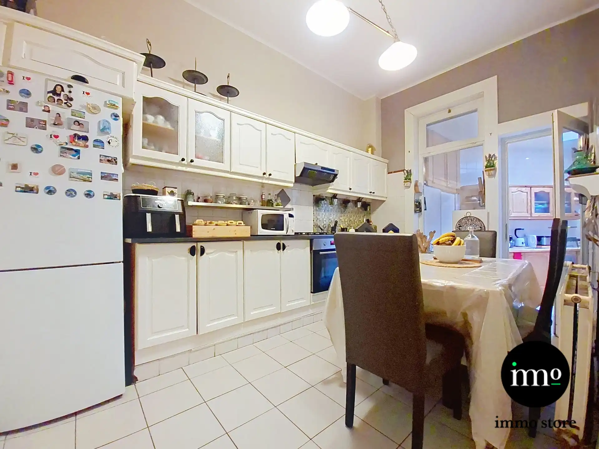 Ruime woning met 4 slpk en veel potentieel foto 11