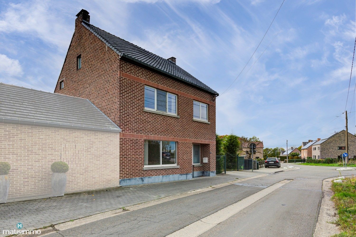 GEZINSWONING MET 3 SLAAPKAMERS, RUIME INPANDIGE GARAGE EN GROTE TUIN TE HOESELT foto 43