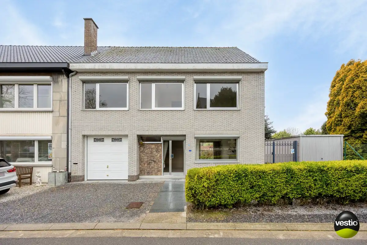 Hoofdfoto van de publicatie: Eengezinswoning met 5 slaapkamers én opsplitsbare bouwgrond