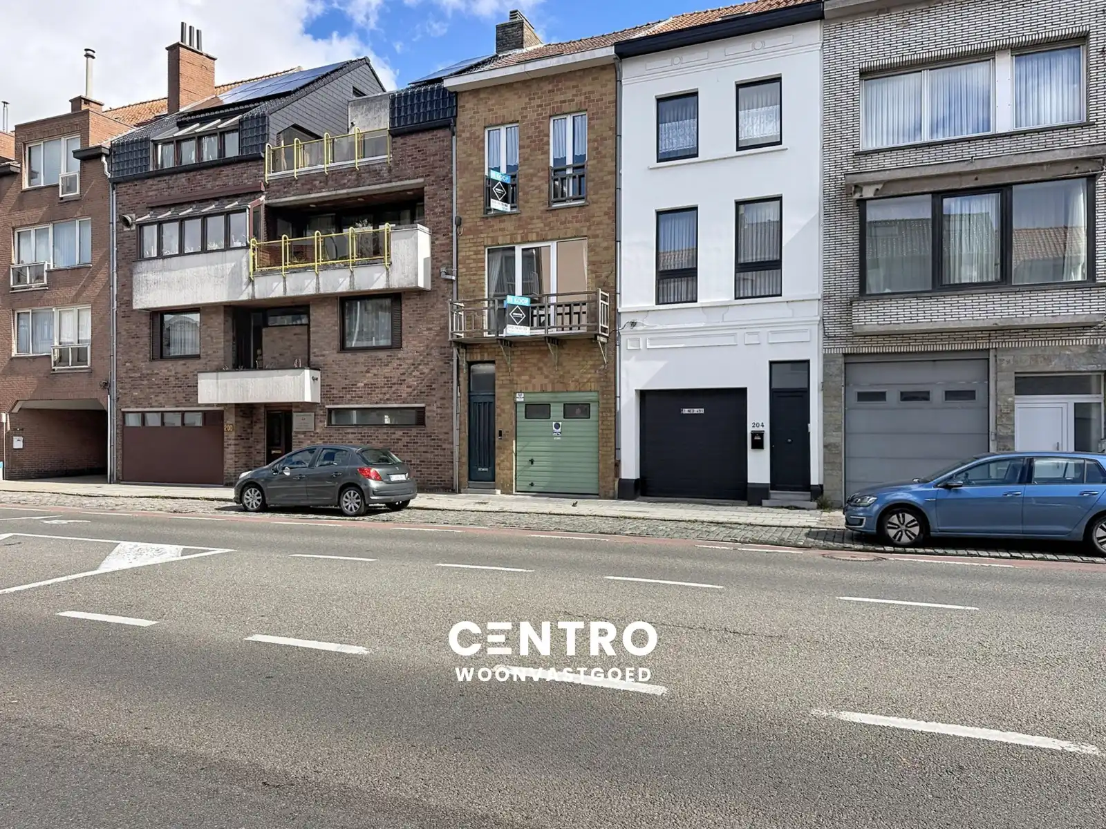 Hoofdfoto van de publicatie: Betaalbare woning met 4 slpks, garage én terras te Blankenberge!