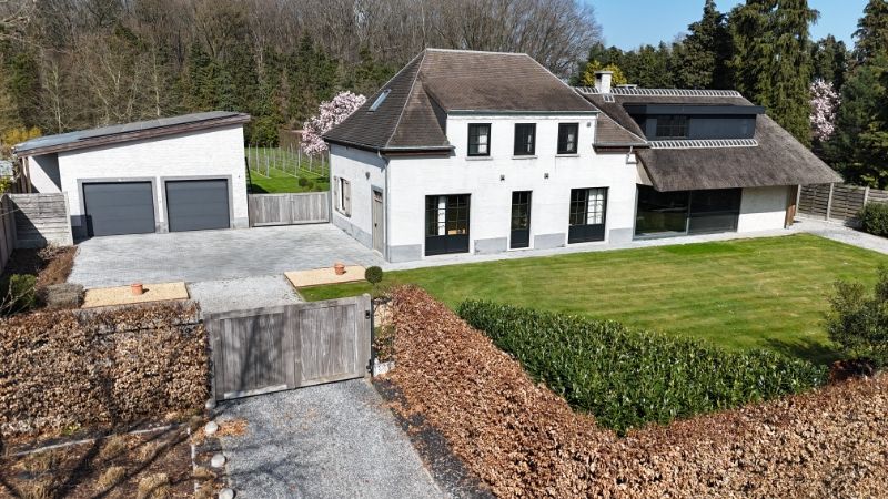 Exclusieve luxe villa 350m² + 120m² bijgebouw-garages op 43 are foto 2