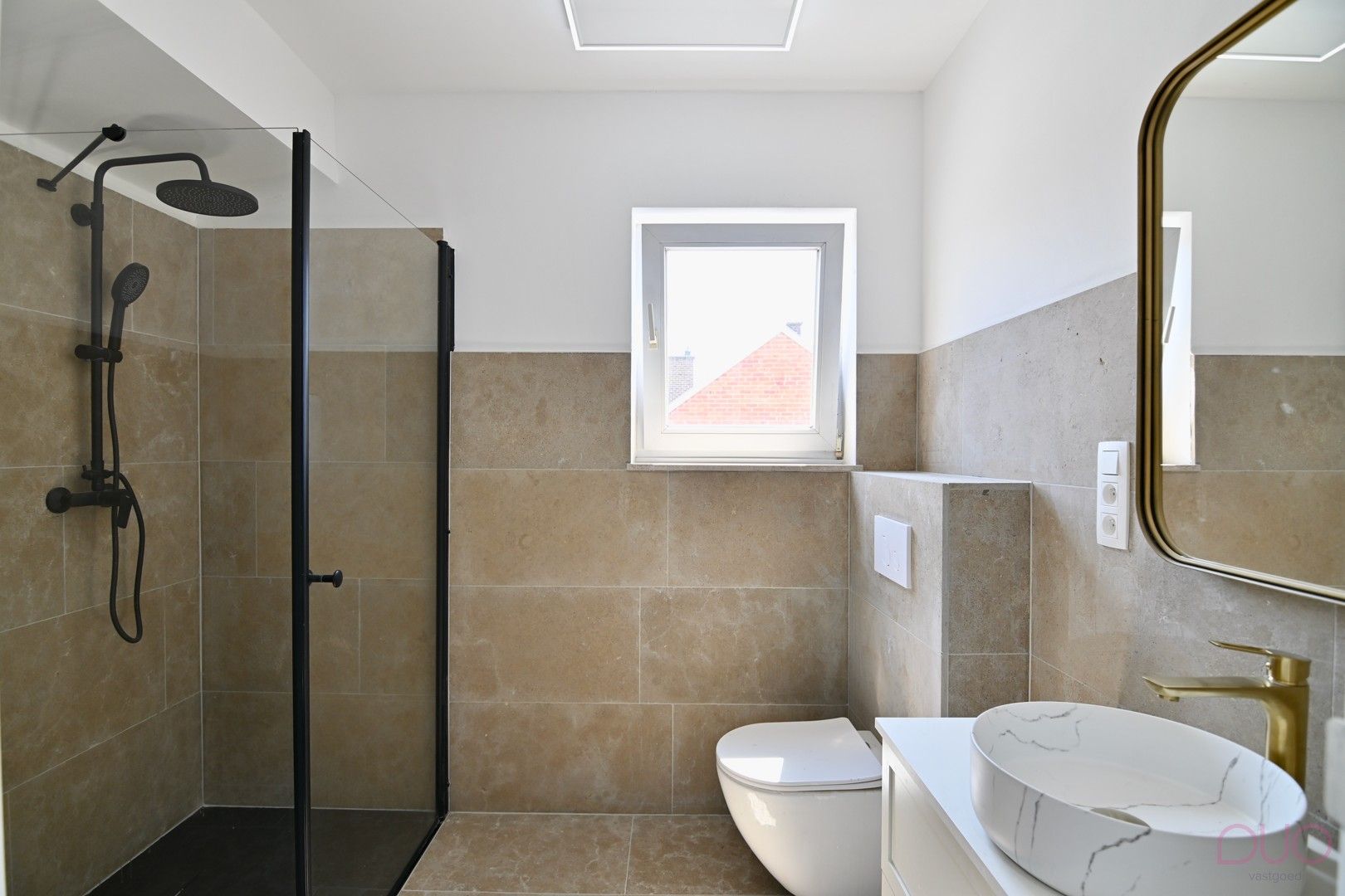 Instapklaar appartement met 2 slaapkamers en staanplaats nabij het centrum van Tongeren foto 6