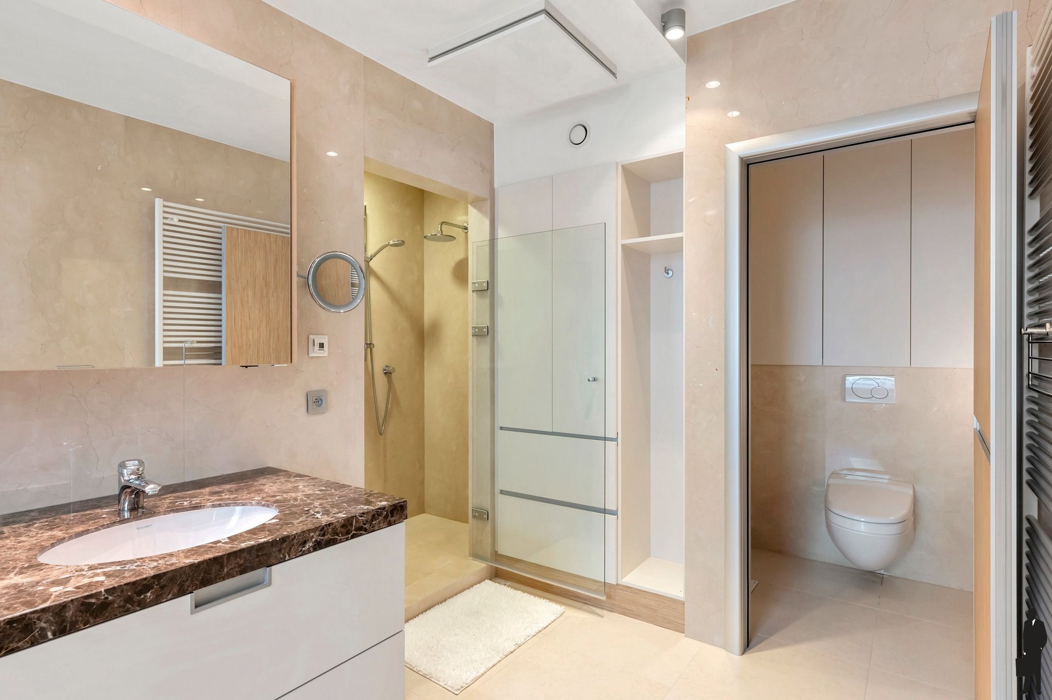 Exclusief appartement met panoramisch uitzicht op het Willemdok en het MAS foto 21