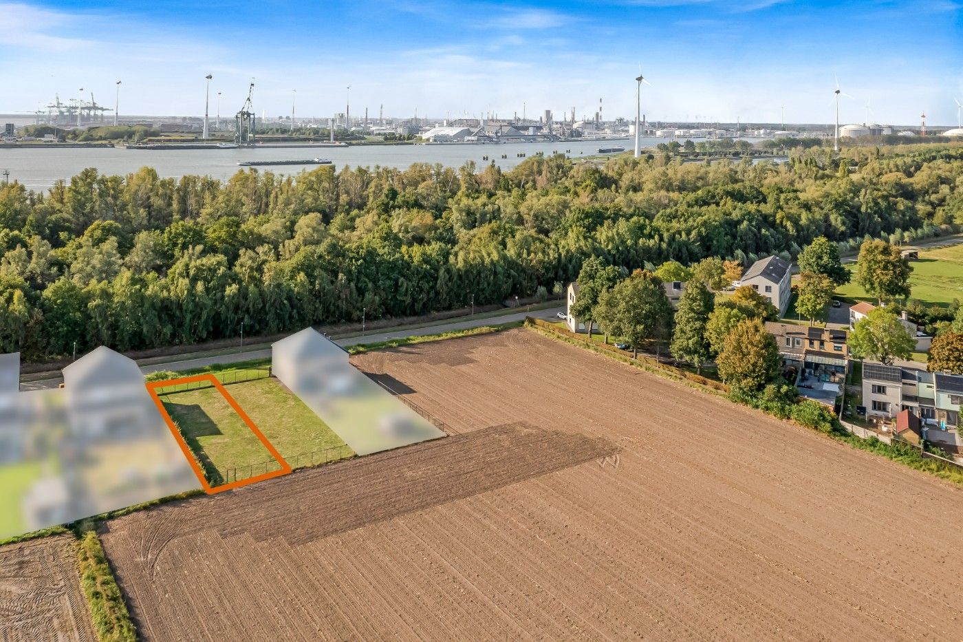 Mooi gelegen bouwgrond van 493m² voor HOB met garage en tuin foto 4
