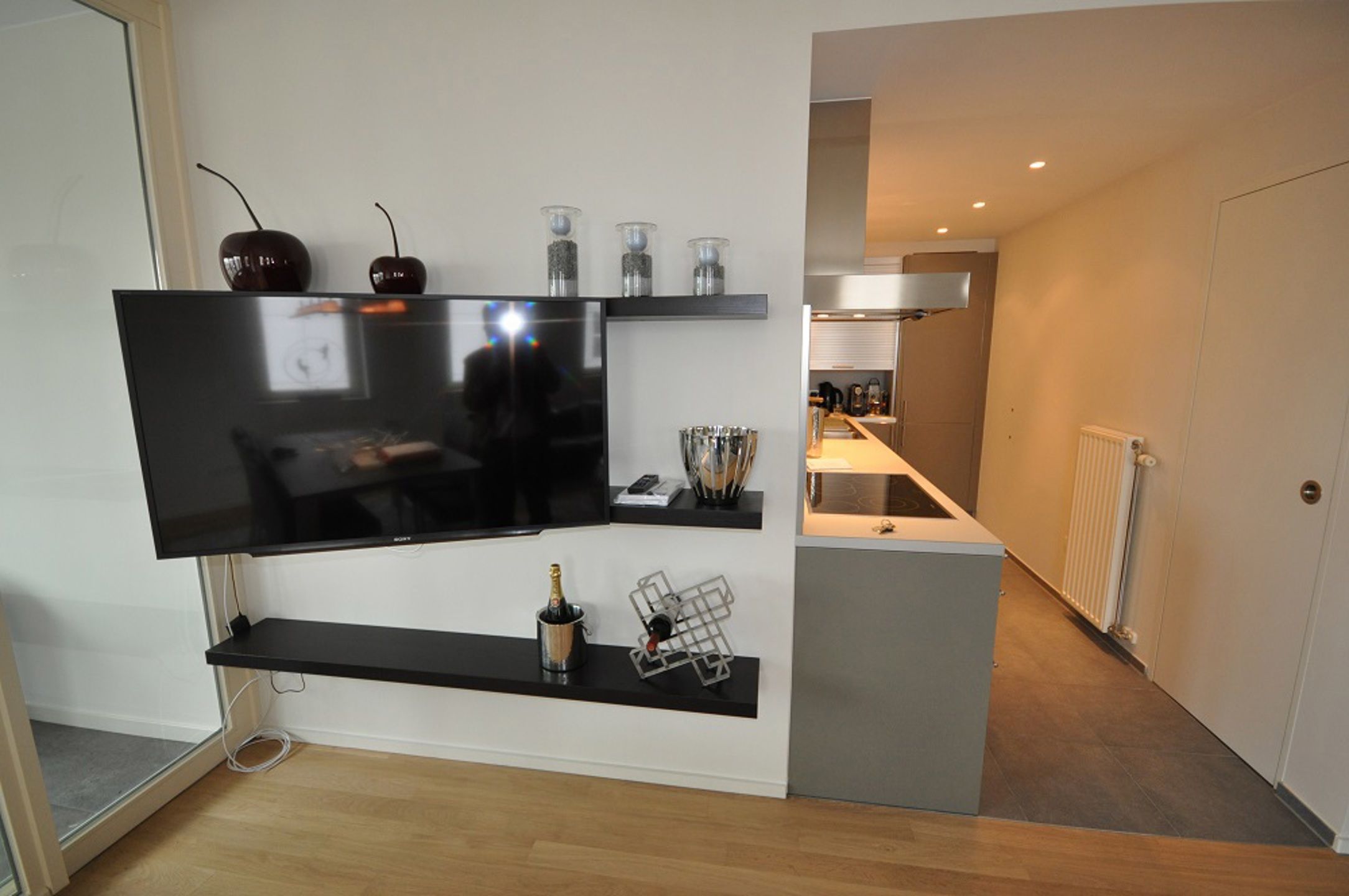 Gemeubeld appartement te huur met zicht op het MAS foto 5