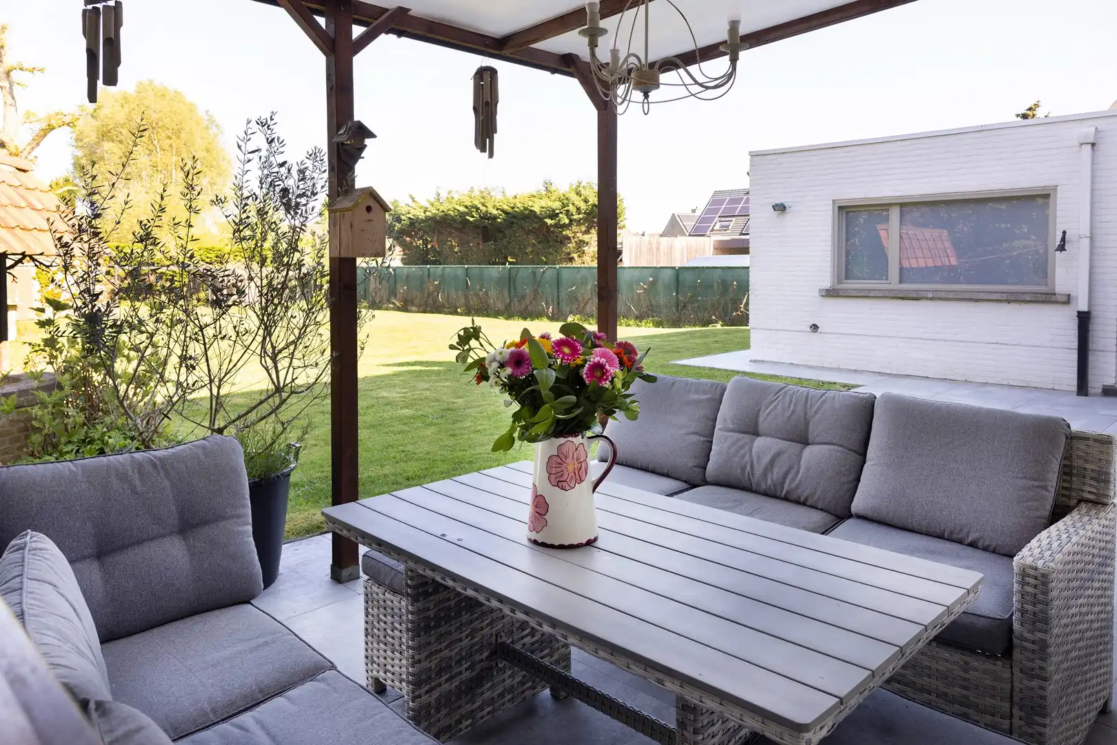 Ruime alleenstaande woning met grote tuin en veel privacy. foto 19