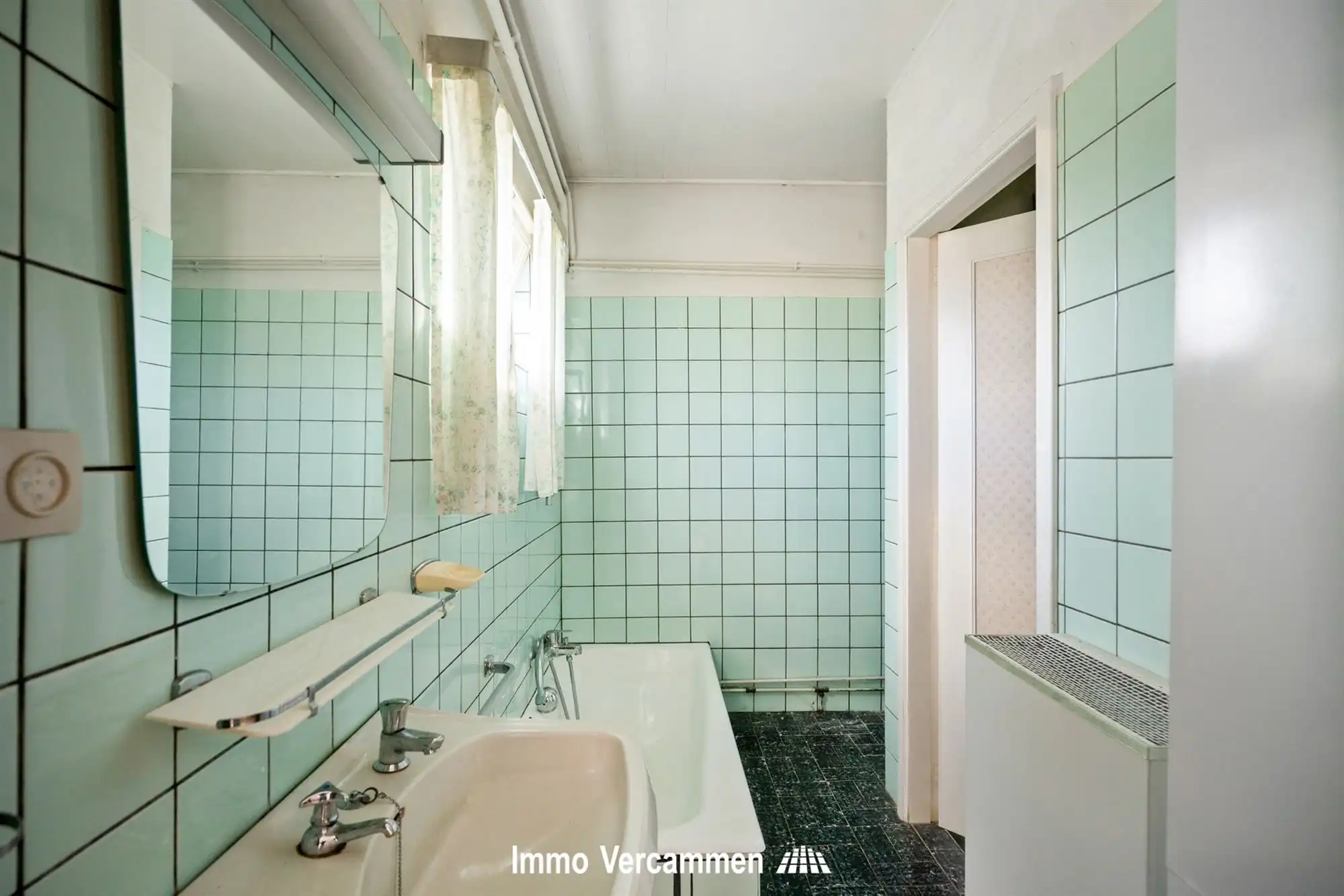 Charmante woning met heel wat potentieel te Putte - Beerzel foto 9