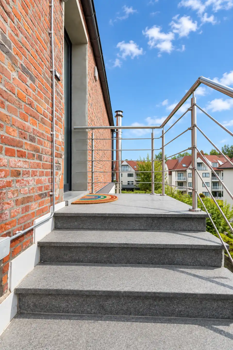 Knus 1-slaapkamerappartement met zonnig terras foto 4