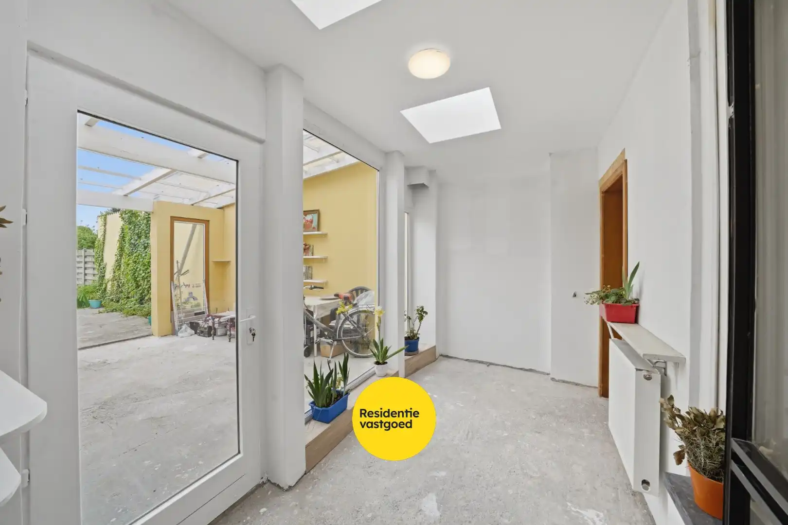 Verder af te werken woning in centrum Oudenburg foto 7
