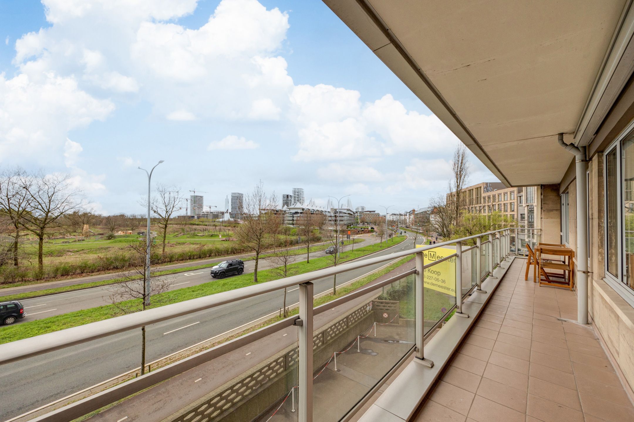 ANTWERPEN ZUID - Instapklaar en lichtrijk appartement met fraai zicht op het groen foto 11