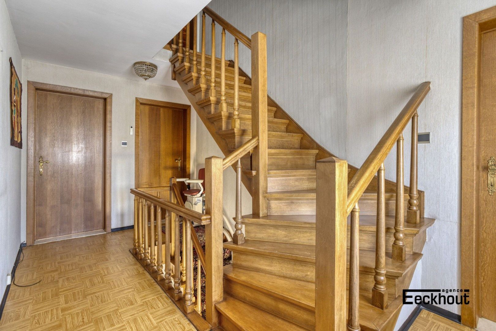 Zeer ruime (247 m²), halfopen woning met veel potentieel! foto 19