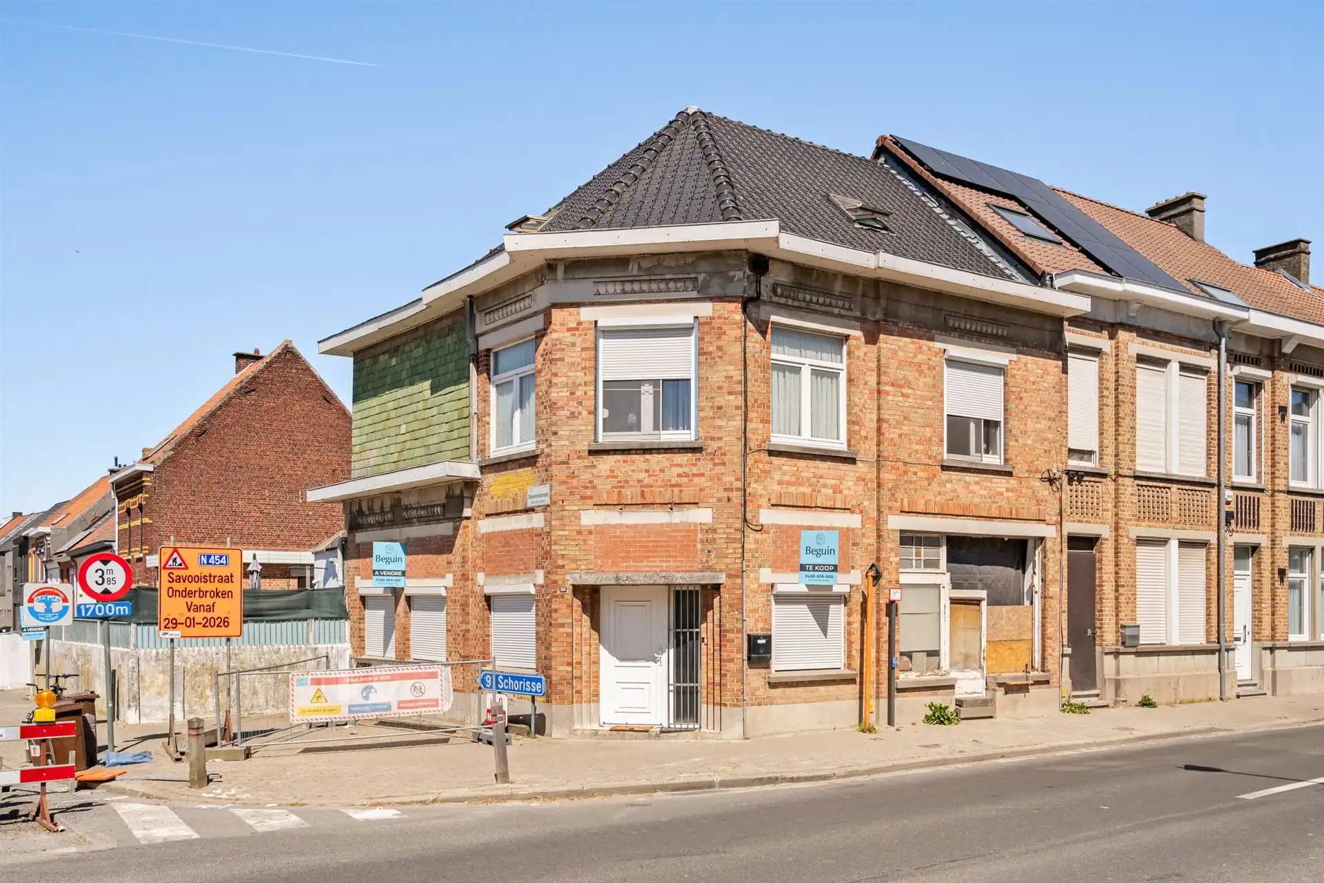 Instapklare woning met 5 slaapkamers en grote garage foto 3