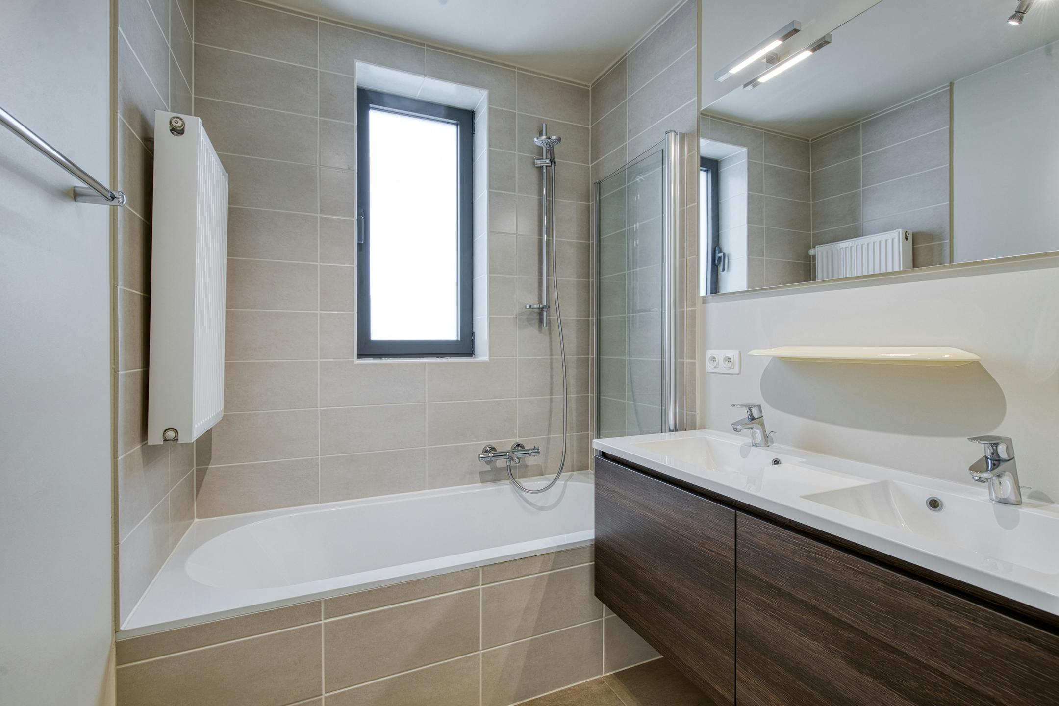 Instapklaar appartement te koop in centrum Waregem foto 11