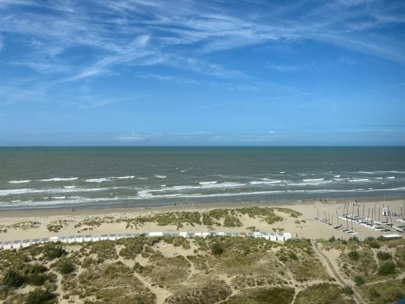 Appartement met frontaal zeezicht en een zonnig terras foto 1