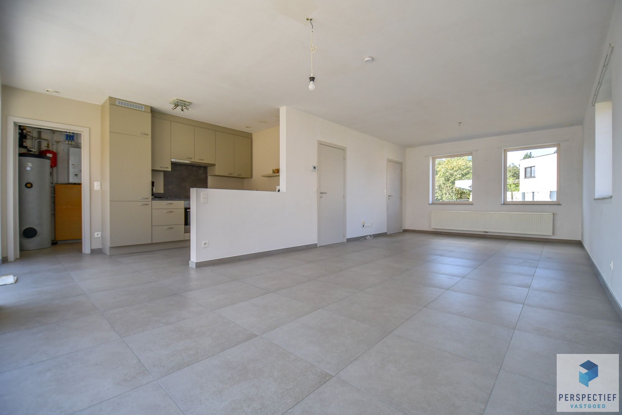 Recente woning (2015) met tuin, garage in een rustige omgeving te Sint-Joris foto 4