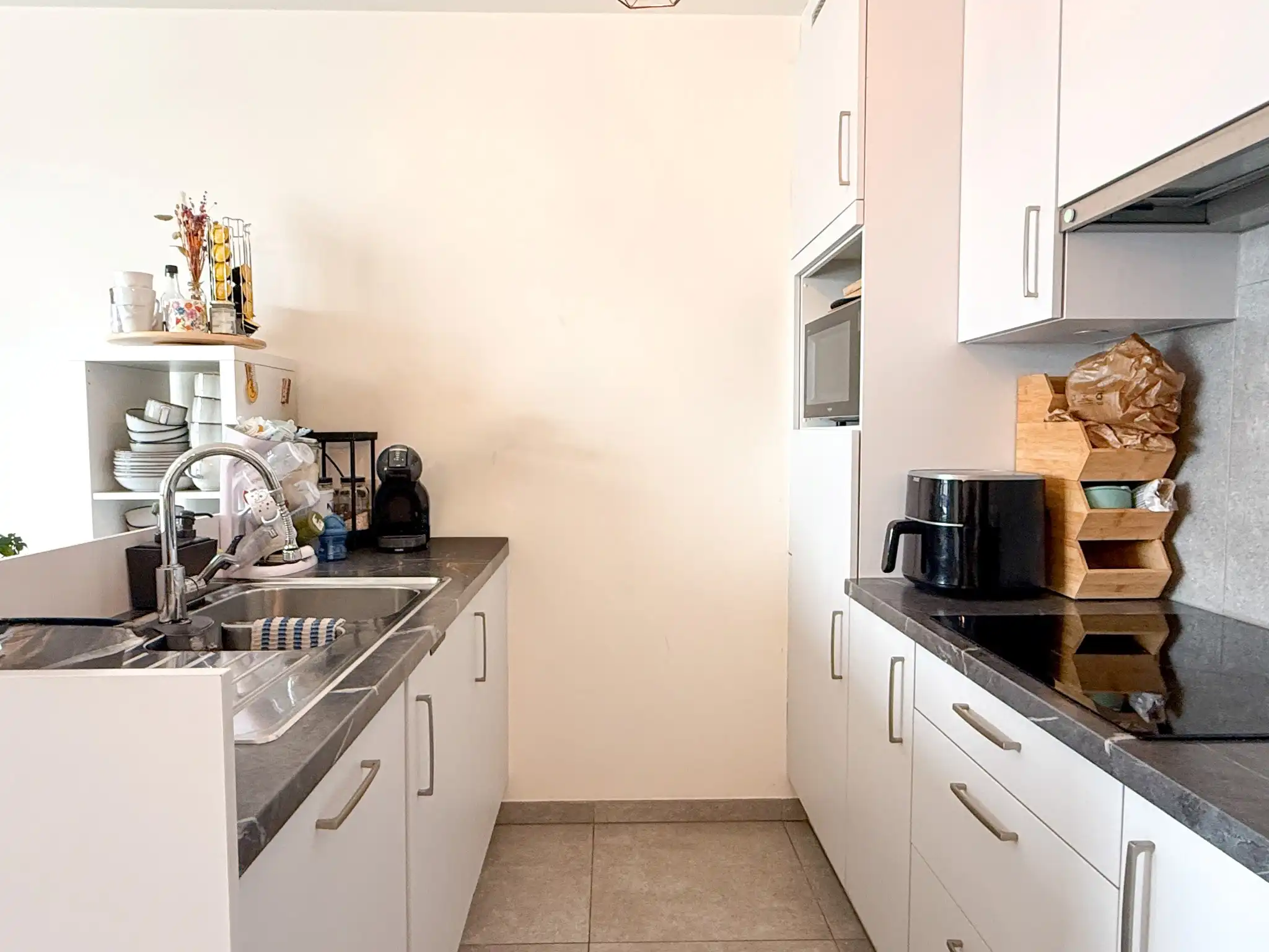 Duplex-appartement met één slaapkamer en overdekte autostaanplaats foto 5
