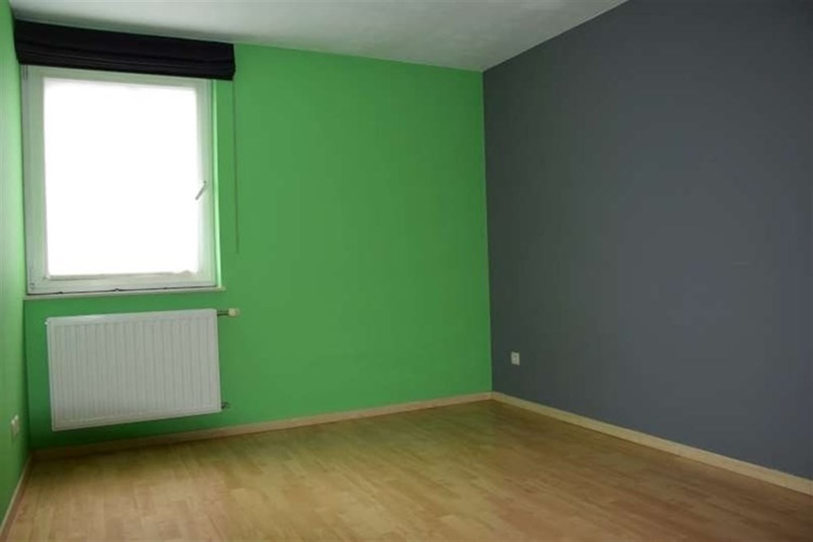 TE KOOP: Ruim appartement met garage in Genk! foto 7