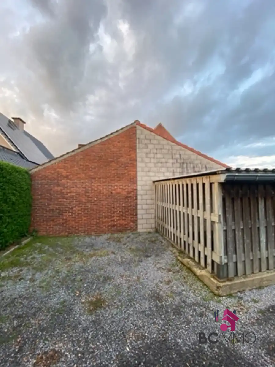 Karaktervolle woning met potentieel op rustige ligging foto 36
