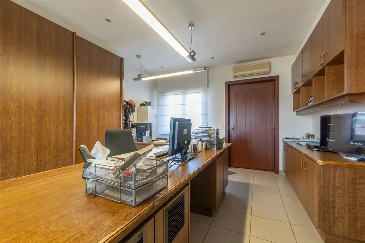 Villa grenzend aan agrarisch gebied met 4slk en opslag foto 18