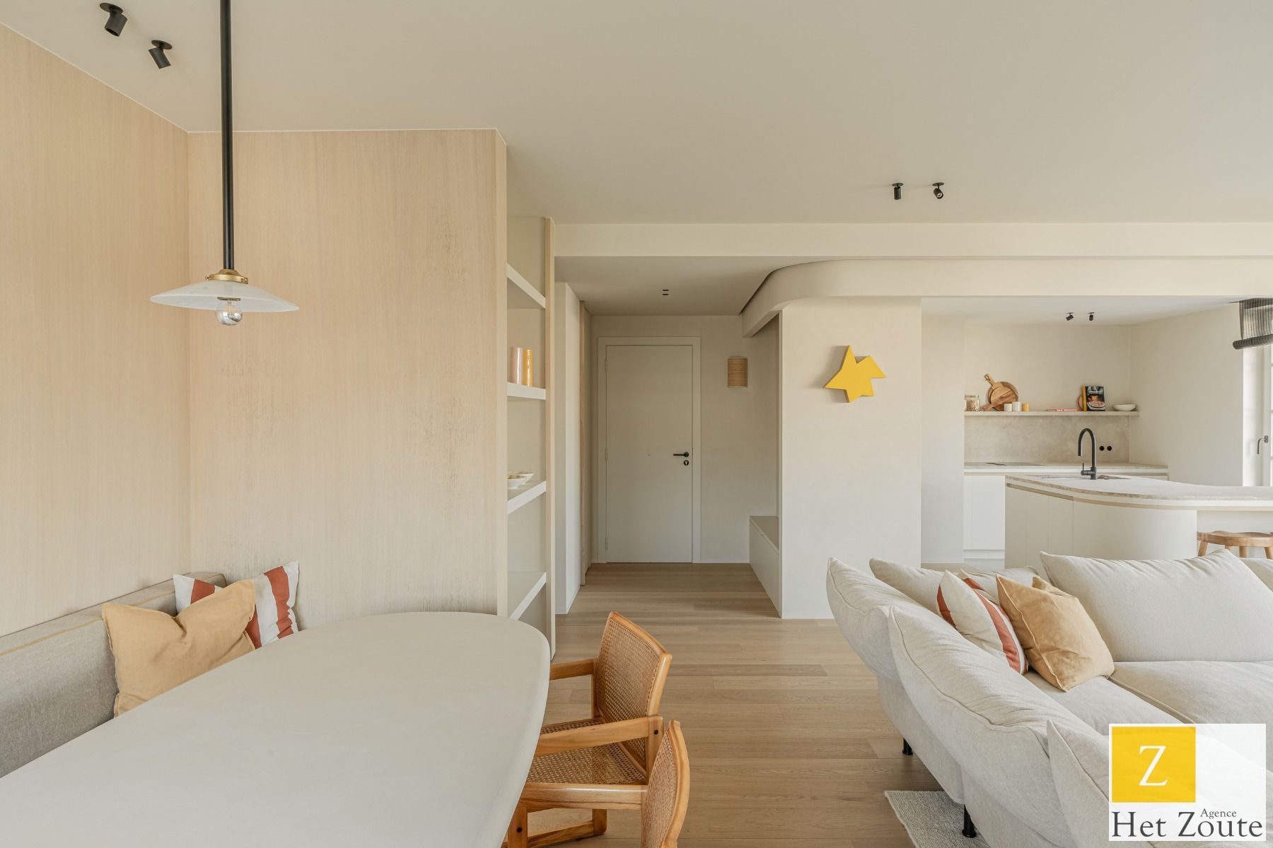 Magnifiek gerenoveerd appartement in res. Tennis Gardens foto 6