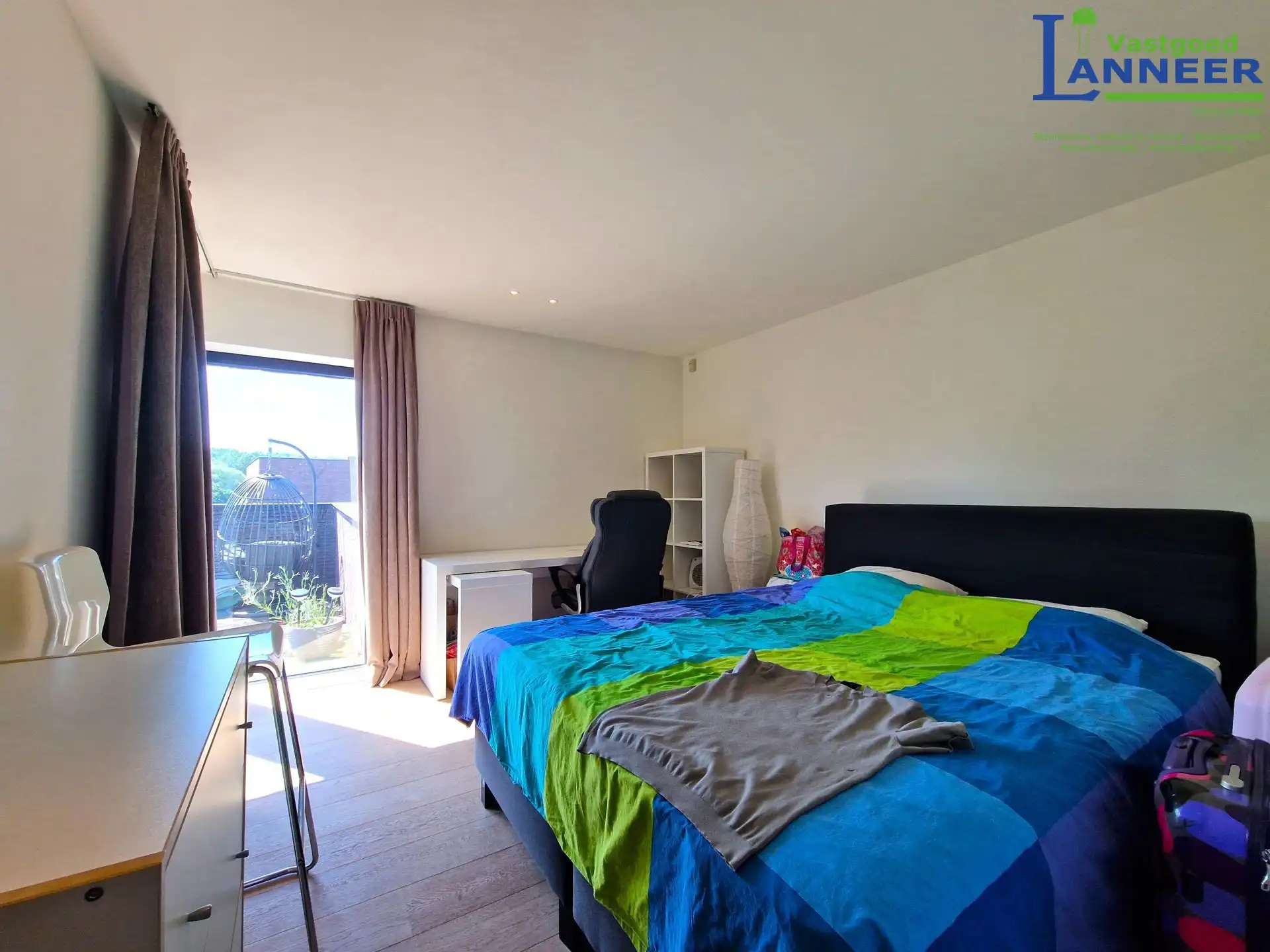 Riante villa met 5 slaapkamers, zwembad en weide  foto 16