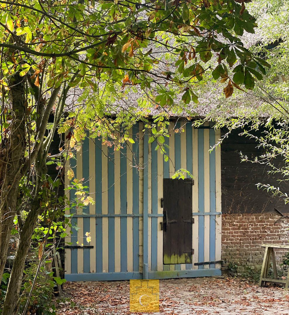 sfeervol landhuis met schuur, garage, zwemvijver en poolhouse, 3 paardenstallen, akkerland en weiland. Idyllische locatie te Torhout (Sint-Henricus), 2,55 ha foto 34