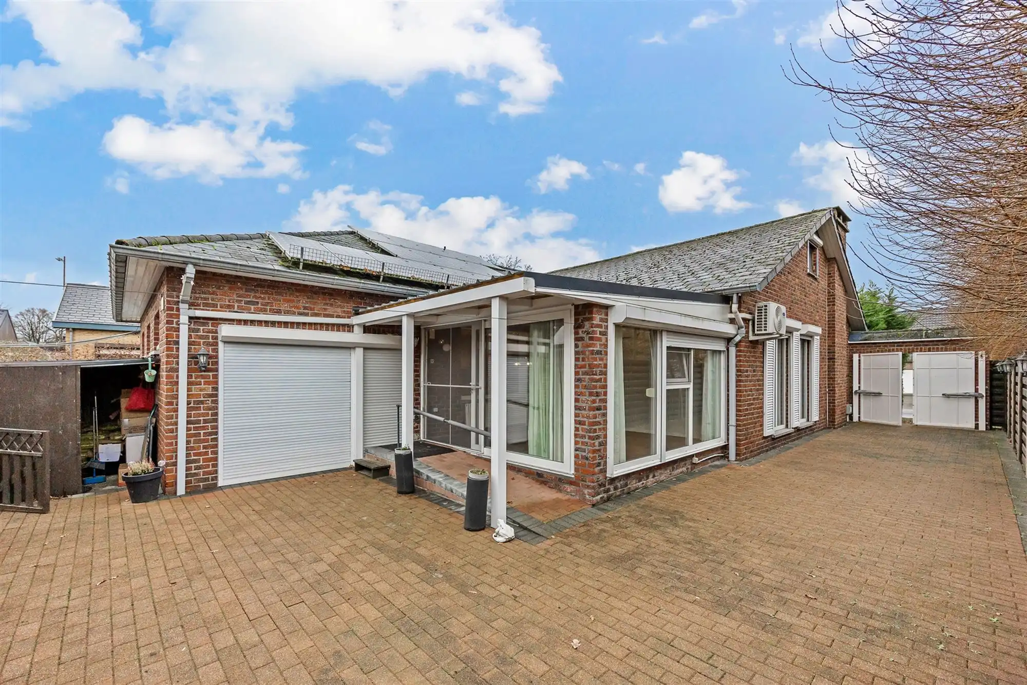 RUIME WONING MET 5 SLAAPKAMERS GELEGEN OP EEN PERCEEL VAN 10A68CA TE HEUSDEN-ZOLDER foto 2