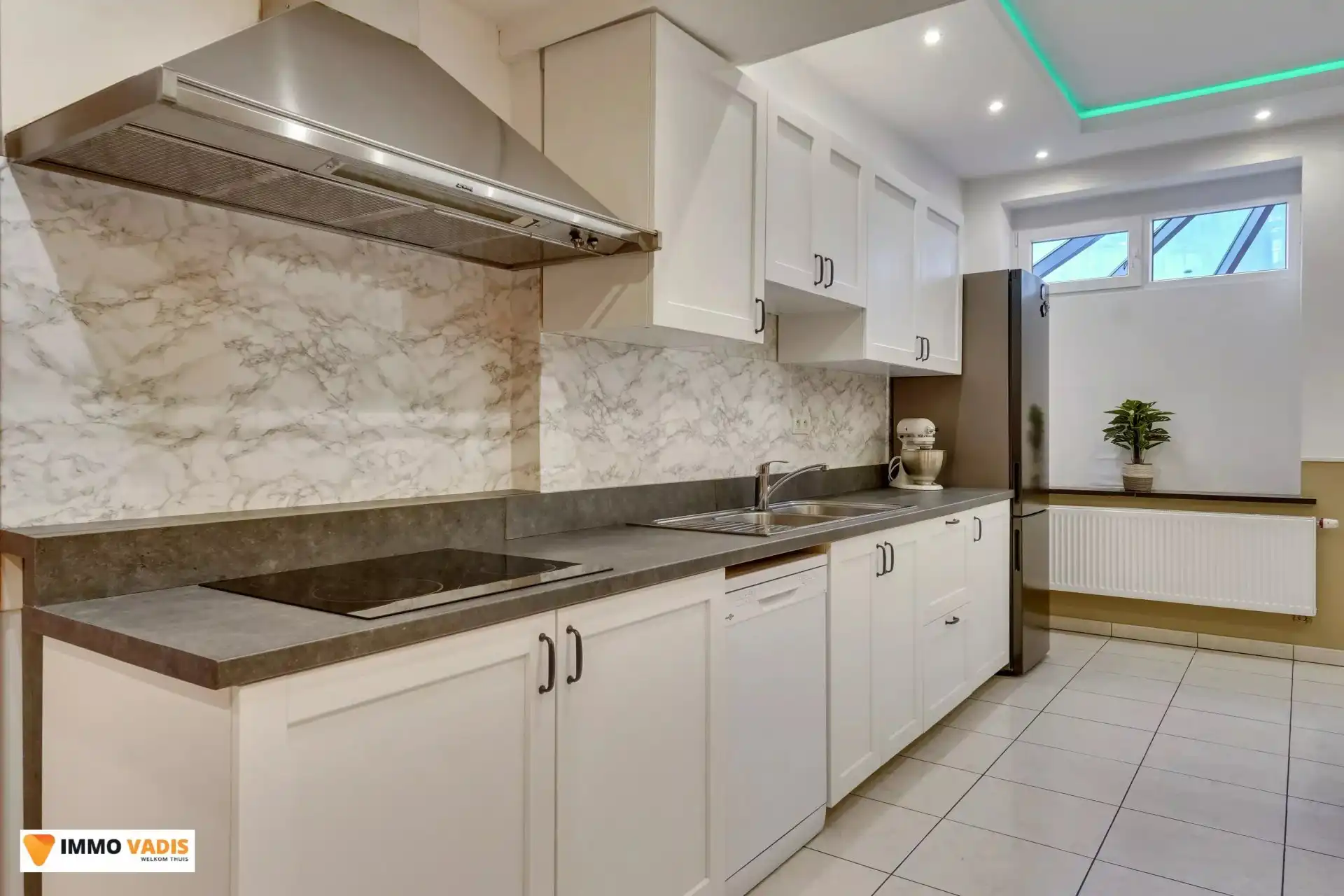 commercieel pand met woning/ investeringsvastgoed Bilzen foto 10