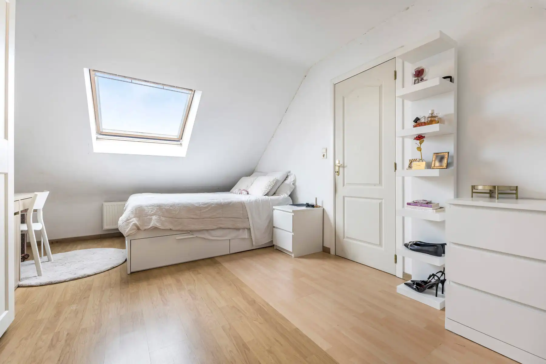 Alleenstaande woning met 4 slaapkamers en tuin foto 14