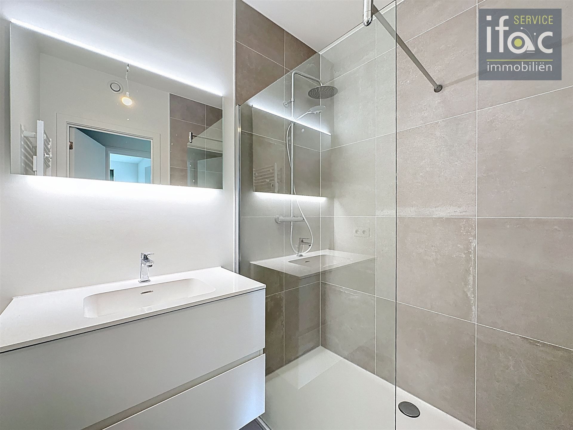 Modern en energiezuinig appartement met 2 slaapkamers  foto 8