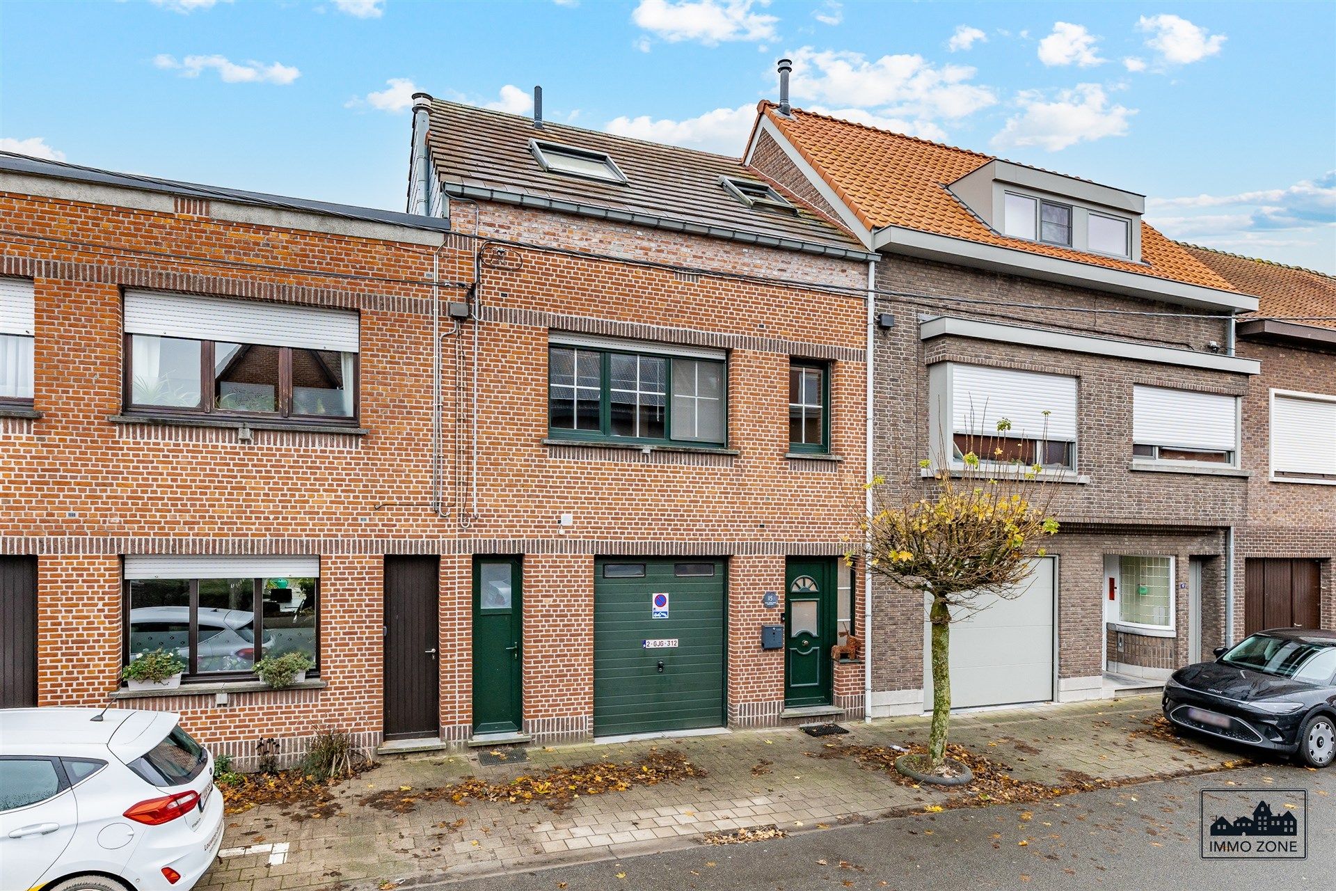 Ruime 4-Slaapkamer Woning in Ruisbroek foto {{pictureIndex}}