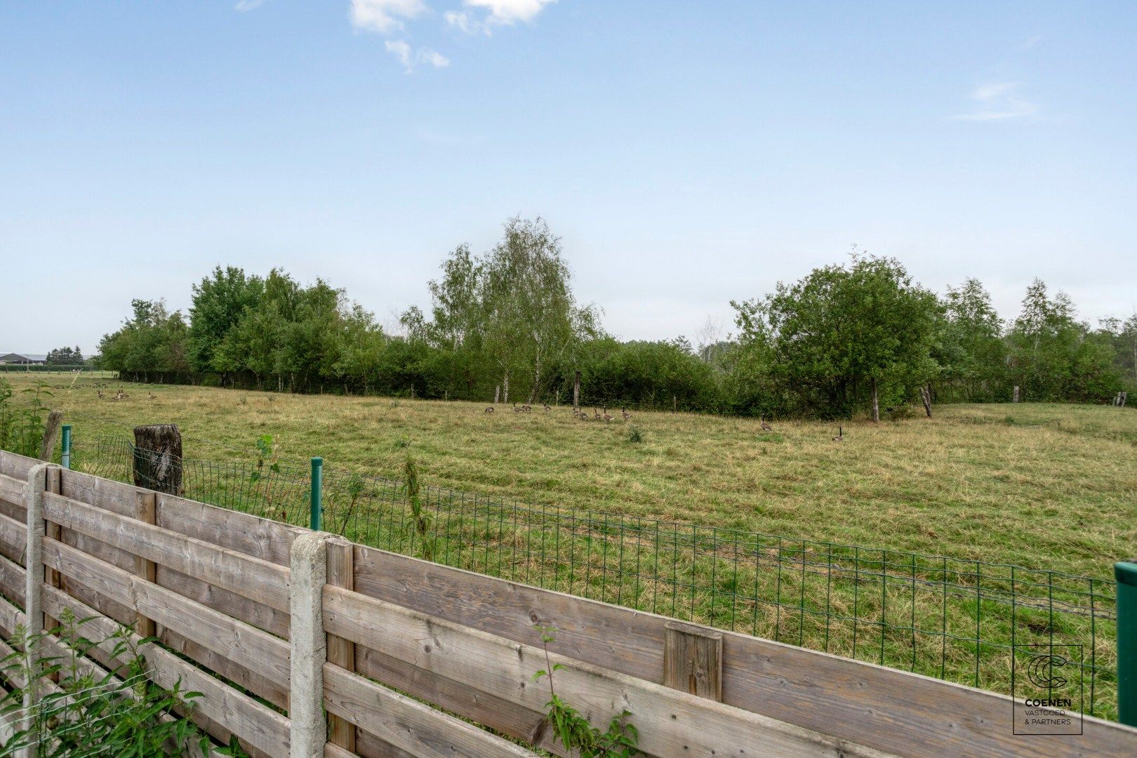 Zeer ruime en instapklare woning met een bew opp van 181 m², 4 ruime slpk's en zeer leuke, zonnige tuin met prachtig uitzicht! foto 26