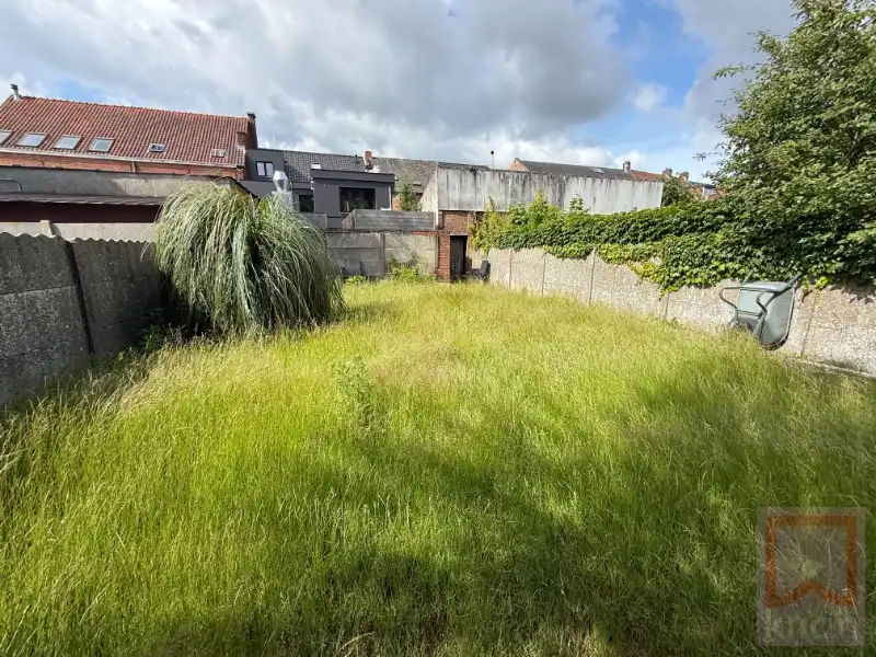 Ruime te renoveren woning met tuin - centrum Geel! foto 10