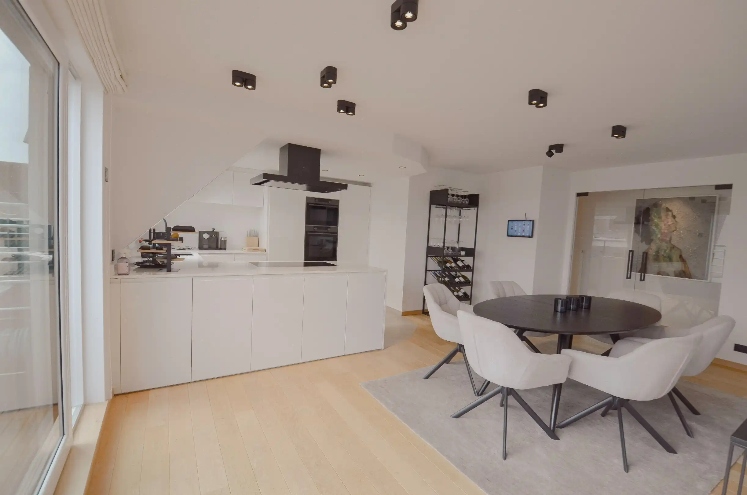 Uniek duplexappartement/penthouse met een weids uitzicht. foto 8