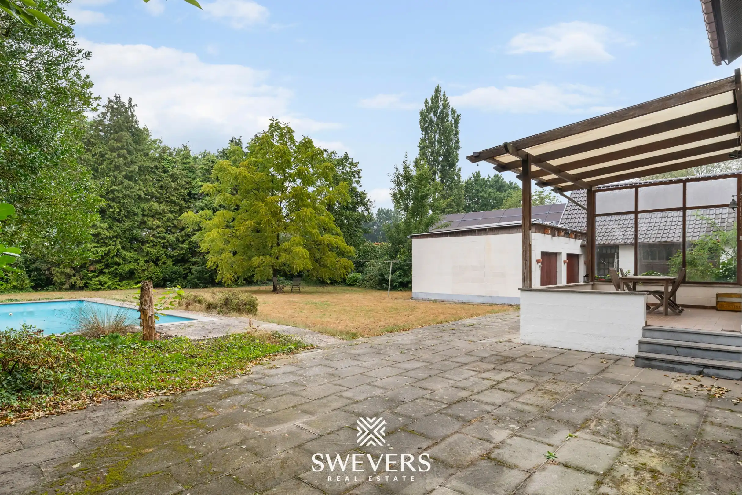 Karaktervolle herenwoning op knap perceel (20are) tegenover be-MINE foto 38