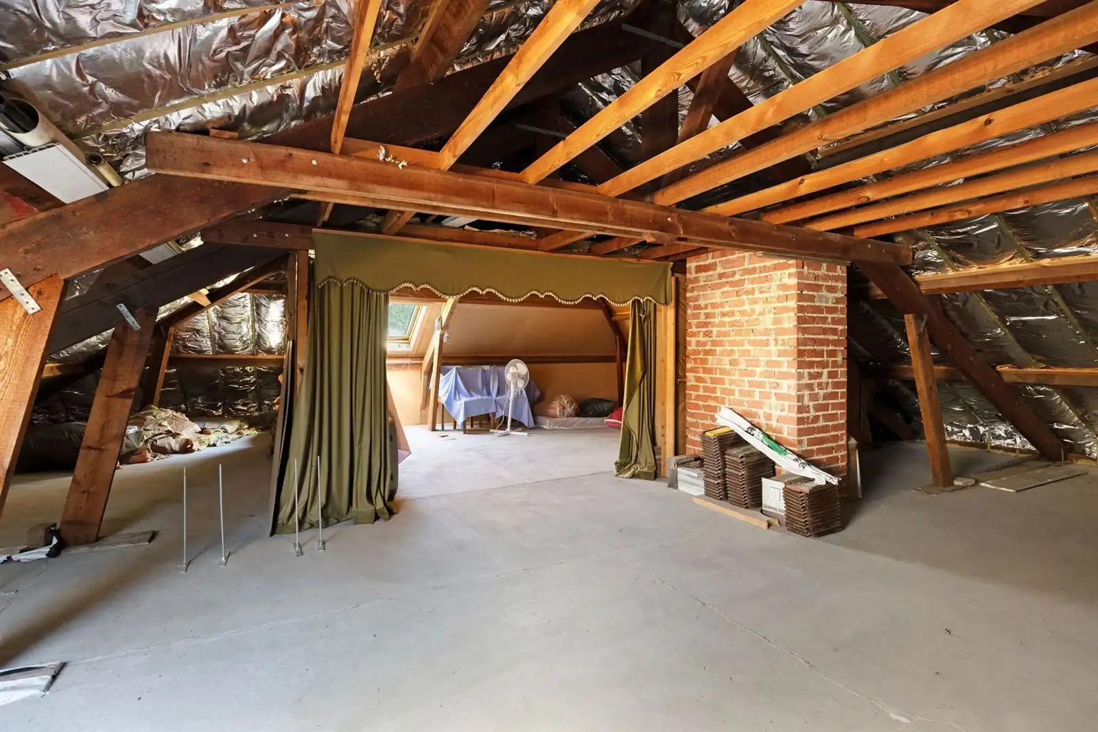 Vrijstaande woning met 2 slaapkamers en tuin  foto 23