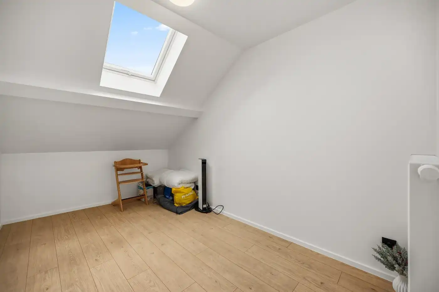 Modern gerenoveerde halfopen woning met 5 slaapkamers, tuin en garage in Tienen foto 24